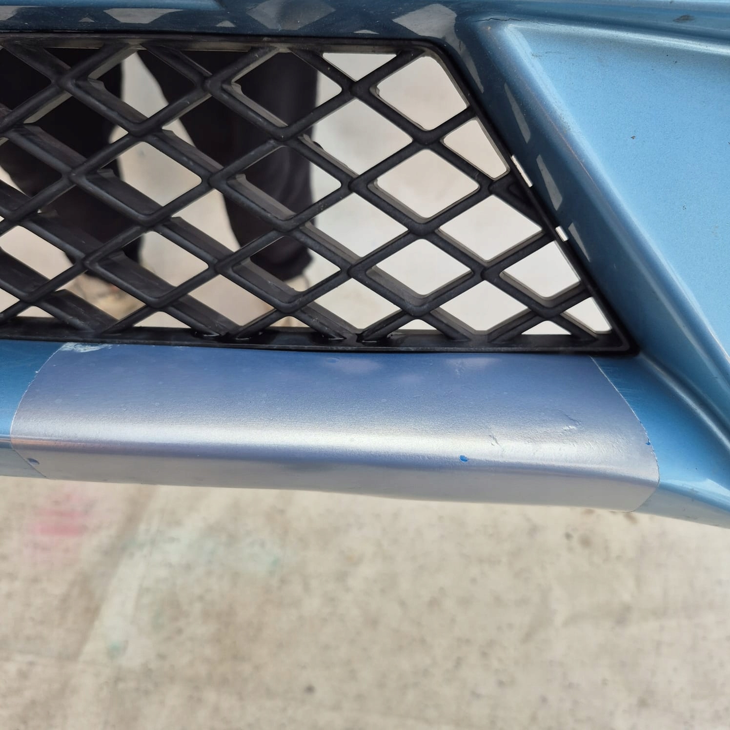NISSAN NOTE II VERSA SPORT 12- bumper front front grid