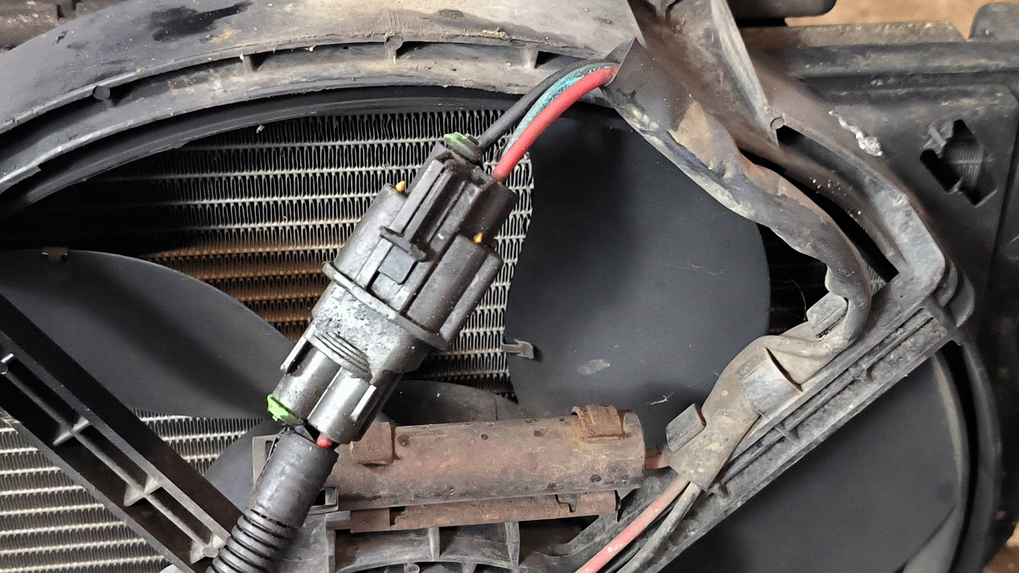 KOMPLET Radiateur 1.9 TD VOLVO V40