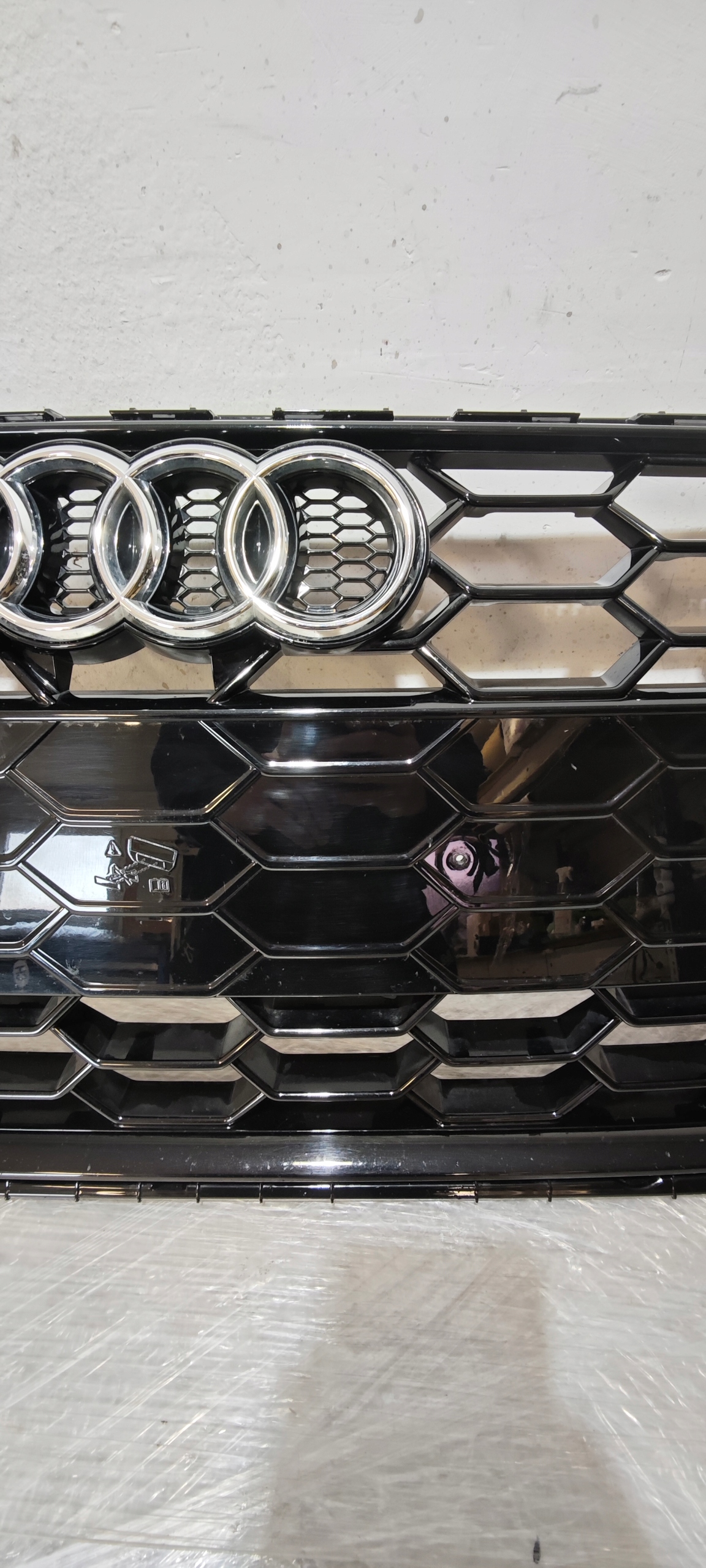 Audi A4 B9 Kühlergrill FRONTGRILL Kühlergitter 8W0853651EB - Thumbnail 4