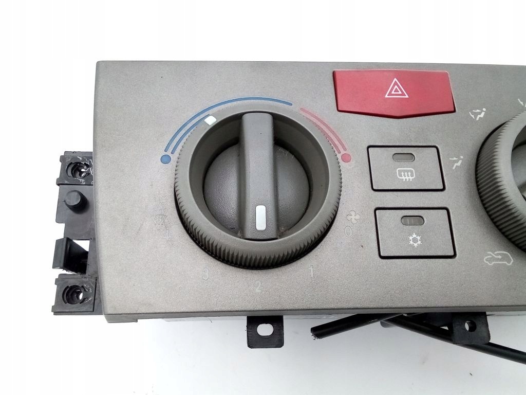 Lancia Ypsilon II 2 control panel panel air conditioning devices AC EU