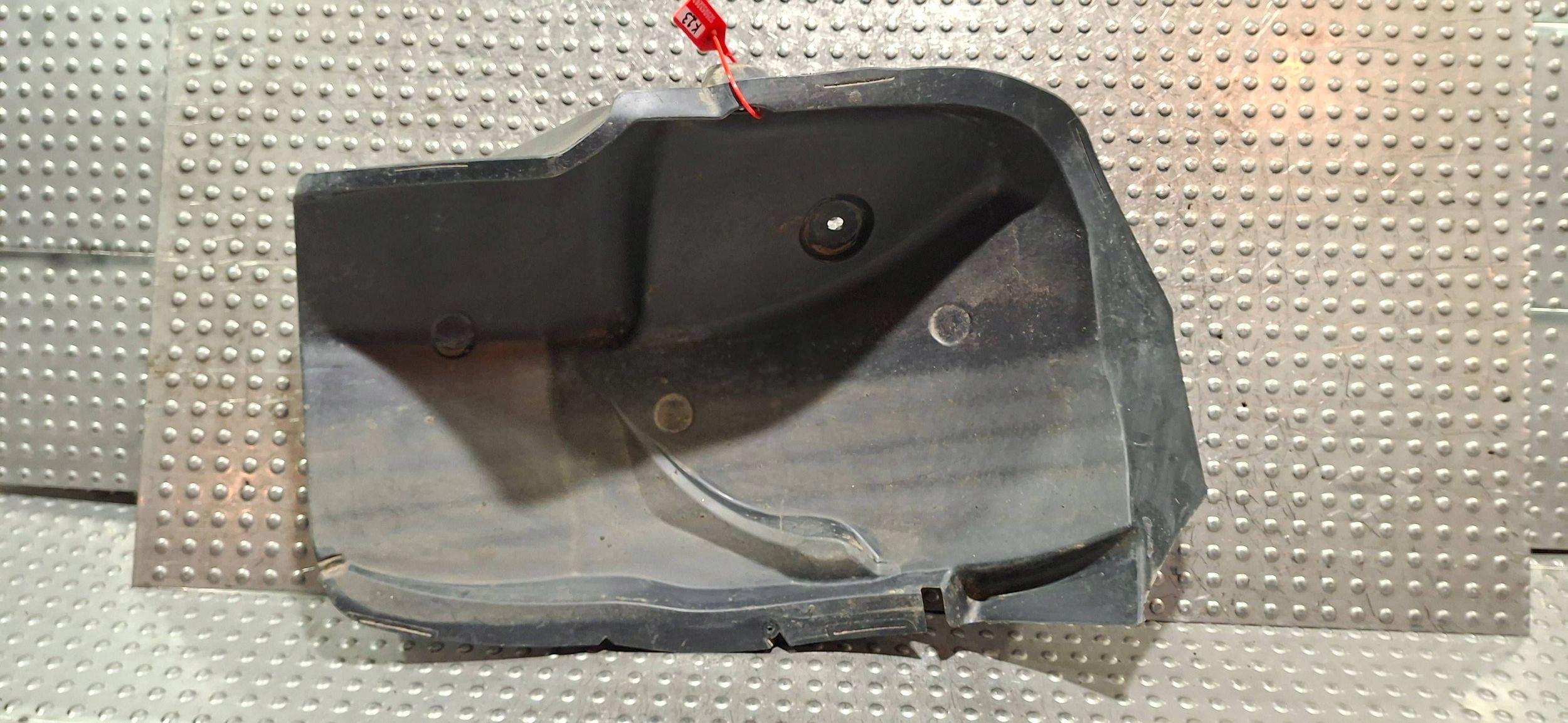 mudguard rear part right 767491249R DACIA DUSTER II 2017