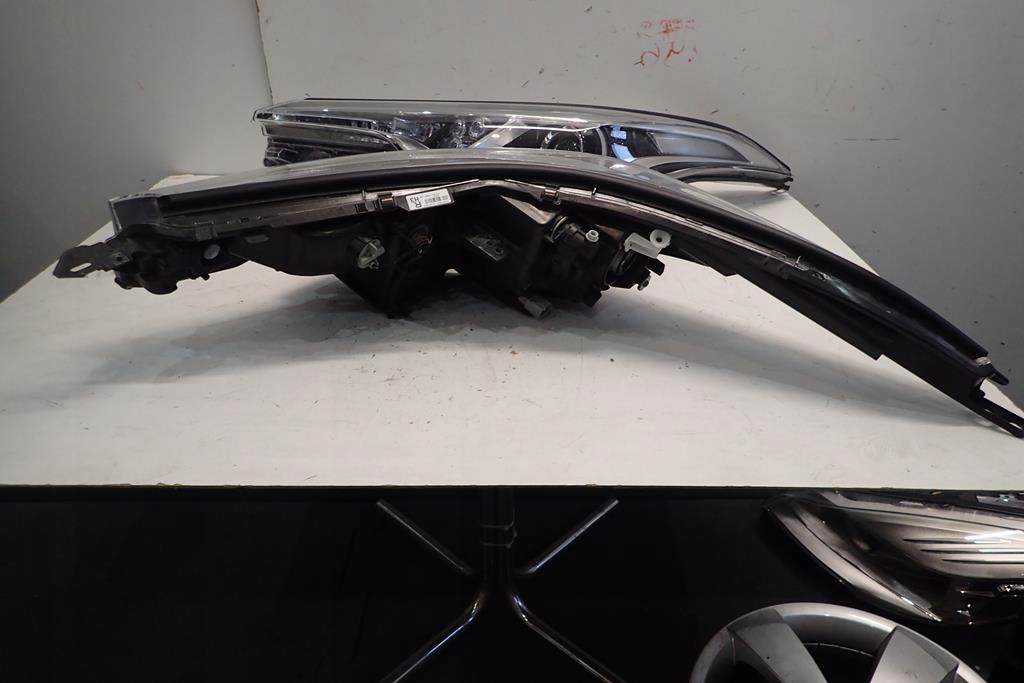 light front front right TOYOTA CHR 16- LED