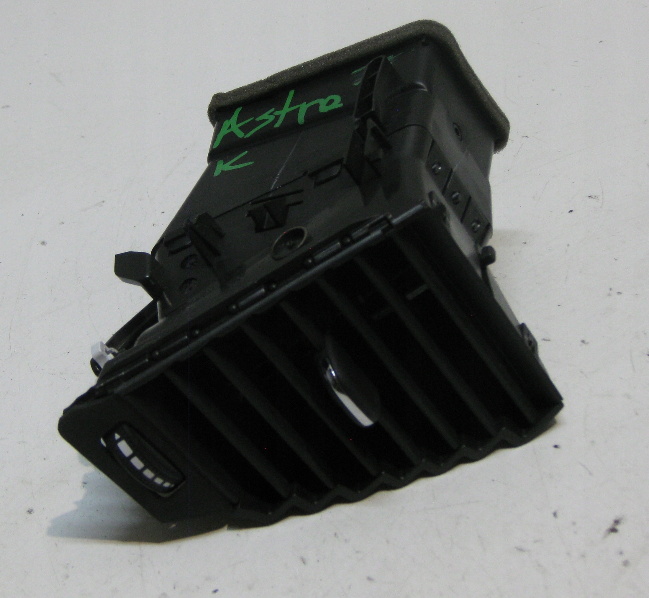 OPEL ASTRA K V KOMBI grid air conditioning devices consoles right 39079558