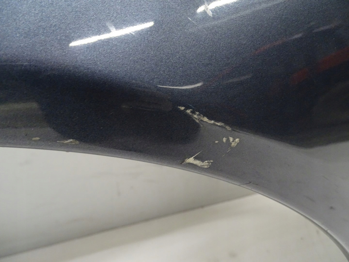 fender left front front MERCEDES SL R230 LIFT colour 755