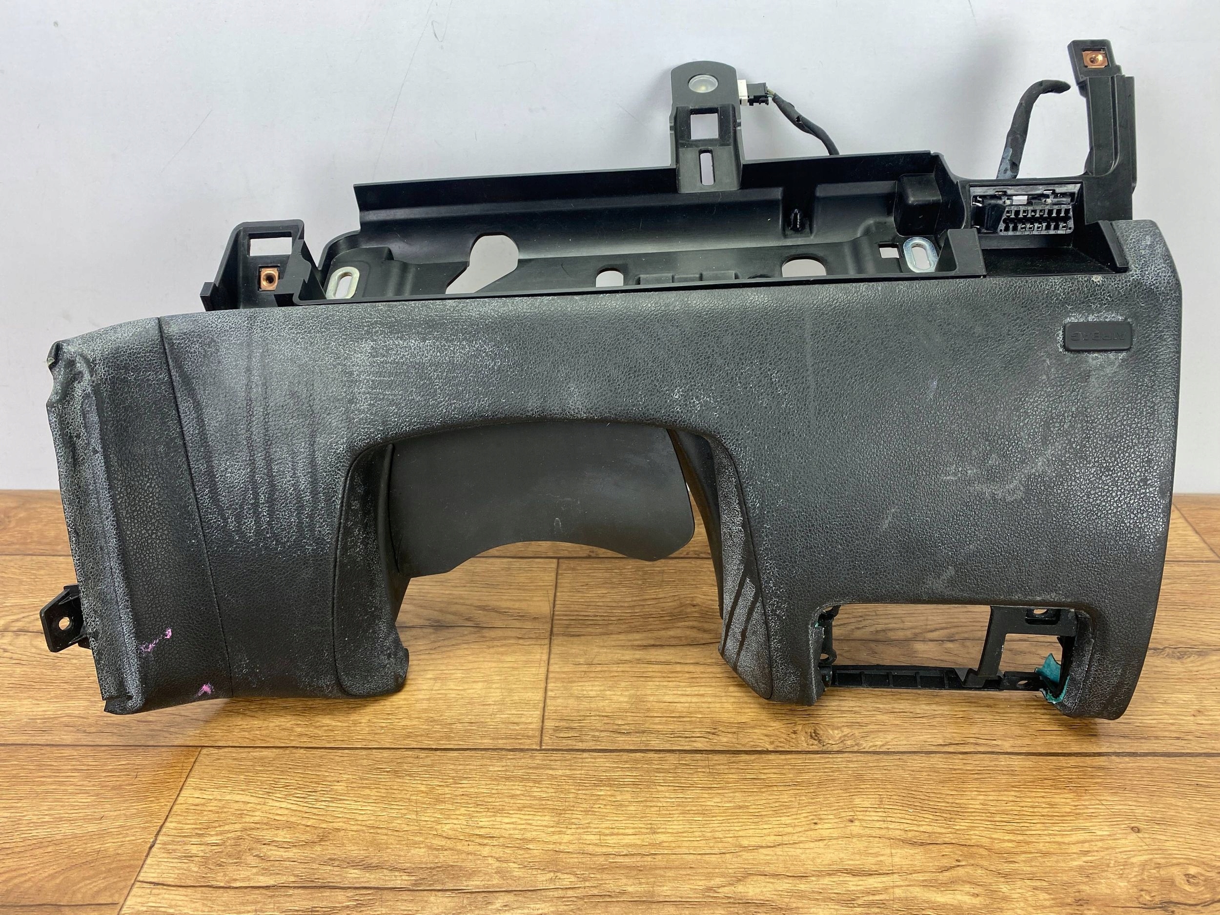 dashboard instrument panel cover below steering wheel, driver´s Cadillac CTS III 2014+