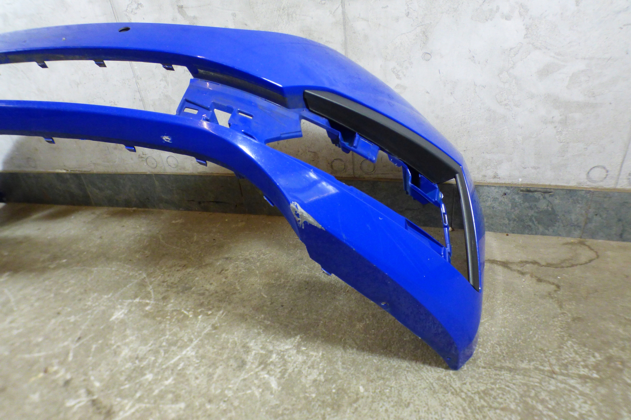 bumper front 5E3807221 st.BDB SKODA OCTAVIA IV 4