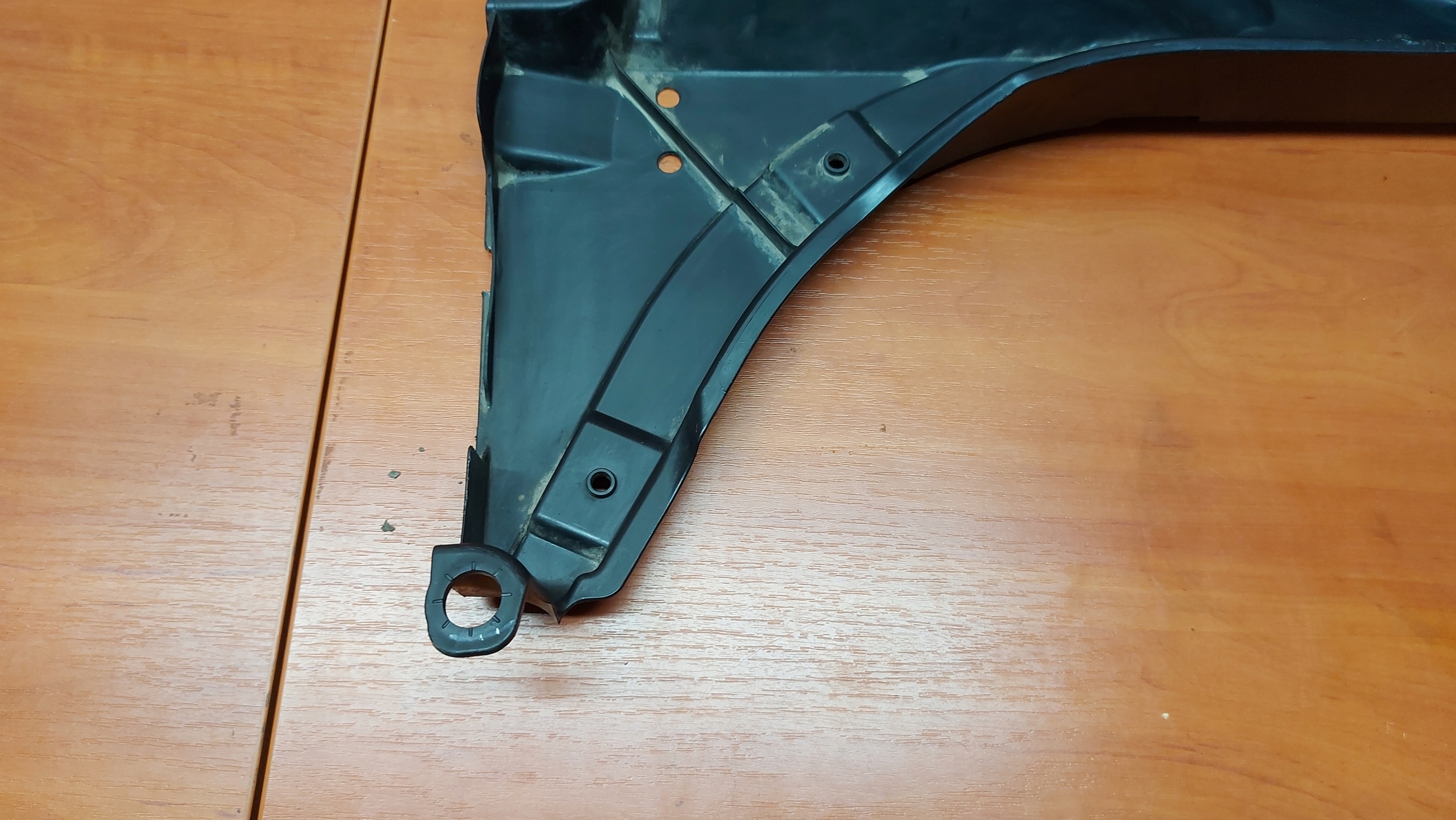 cover below bumper chassis right rear part TOYOTA COROLLA E21 19- KOMBI