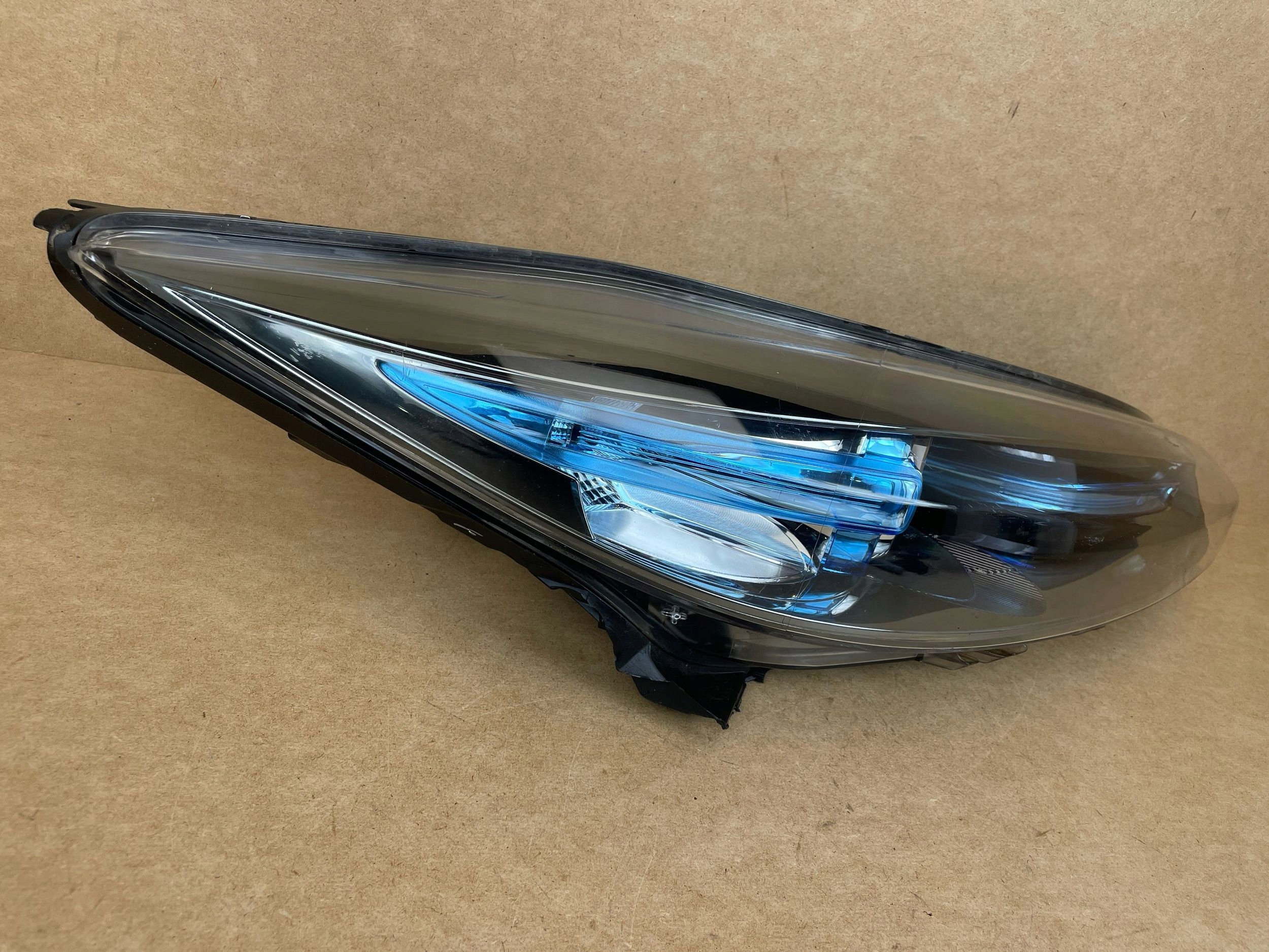 light right front right front RENAULT ZOE 2012-2019 260109891R