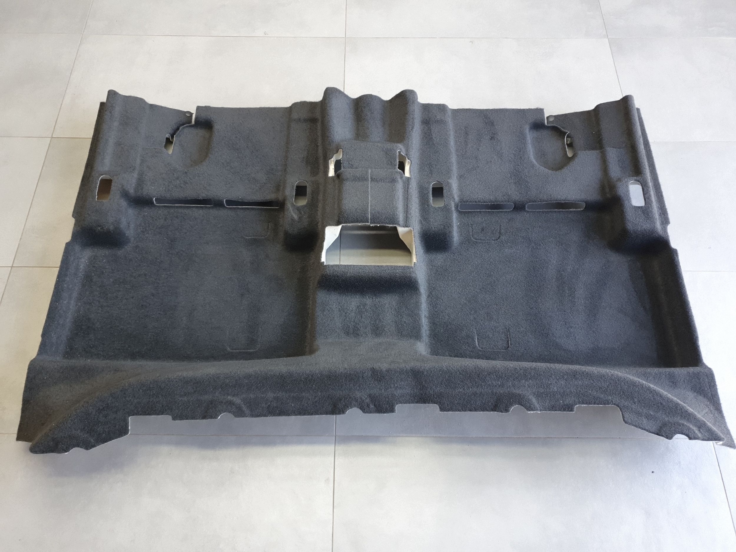 Audi Q6 e-tron carpet wykldzina rear part 85H863019A