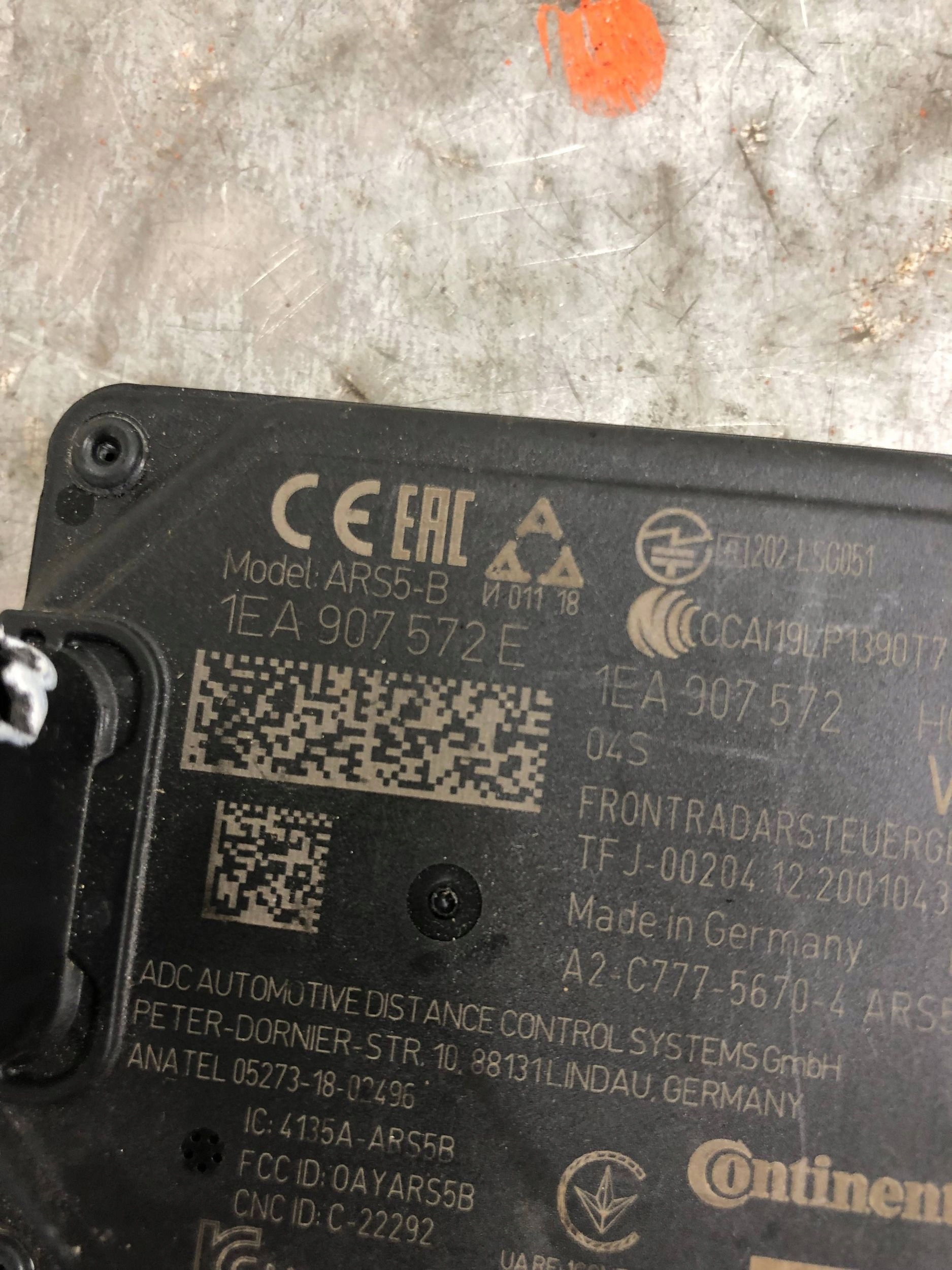 RADAR Sensor DISTRONIC VW AUDI 1EA907572E