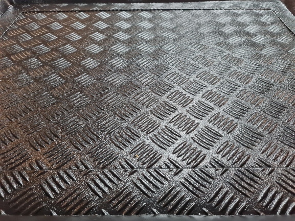 MATA DO BAGAŻNIKA TOYOTA RAV4 II 5-drzwi 2000-2005 Producent Rezaw-Plast