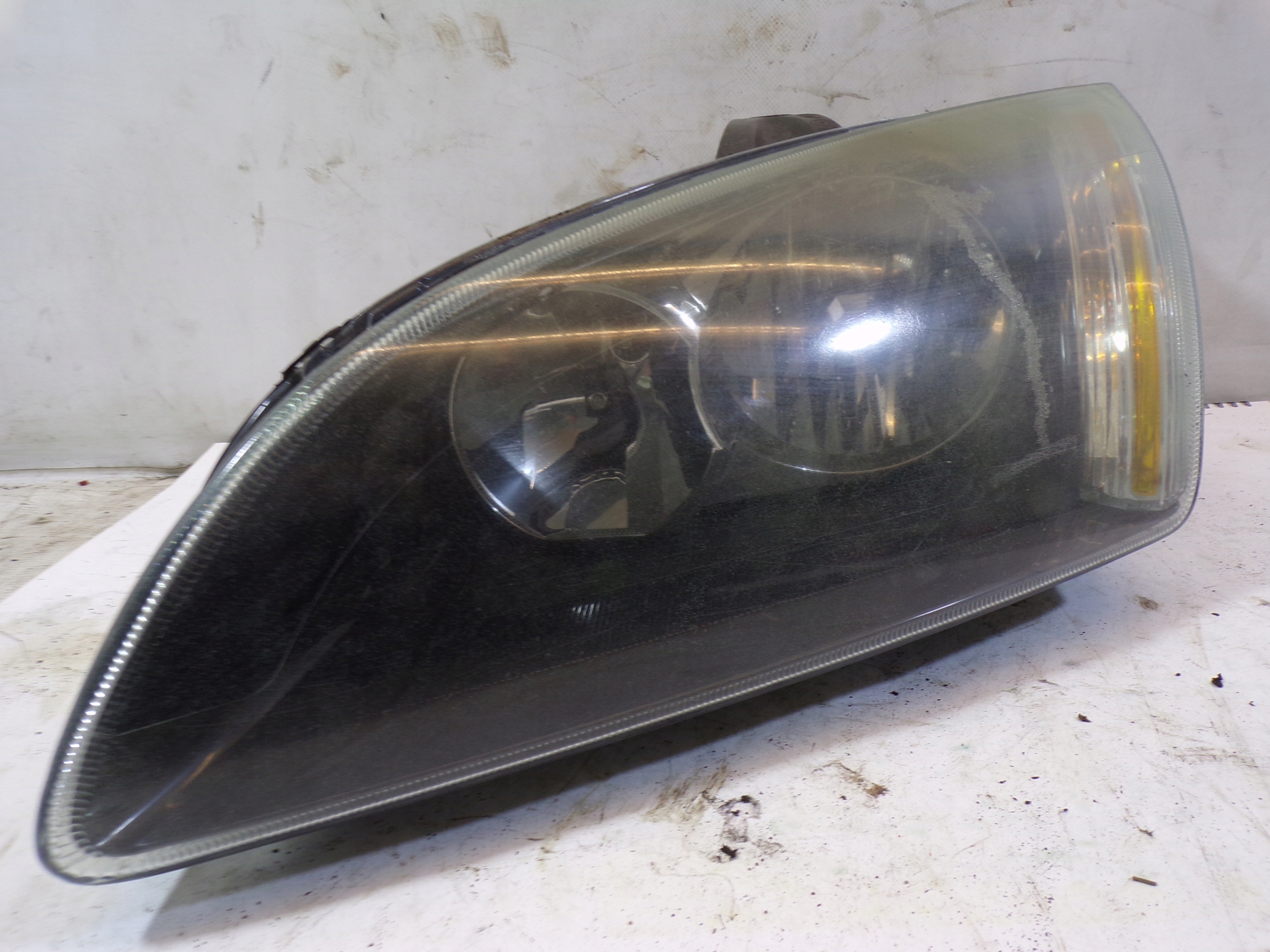 light front front left FORD FOCUS 2 II black (2) (K1)