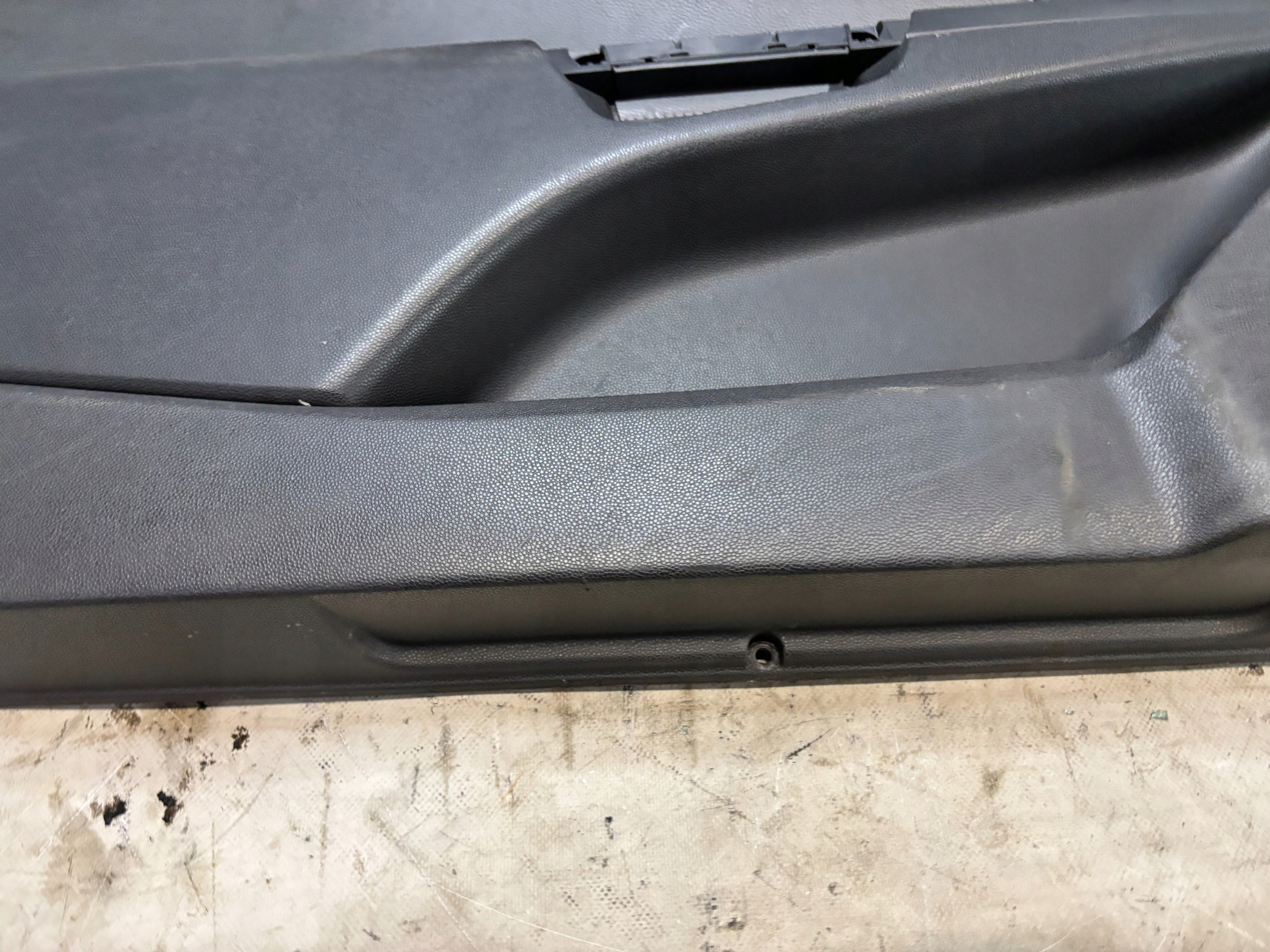 side door left front Opel Astra H III 3 GTC HB 3D 13221167