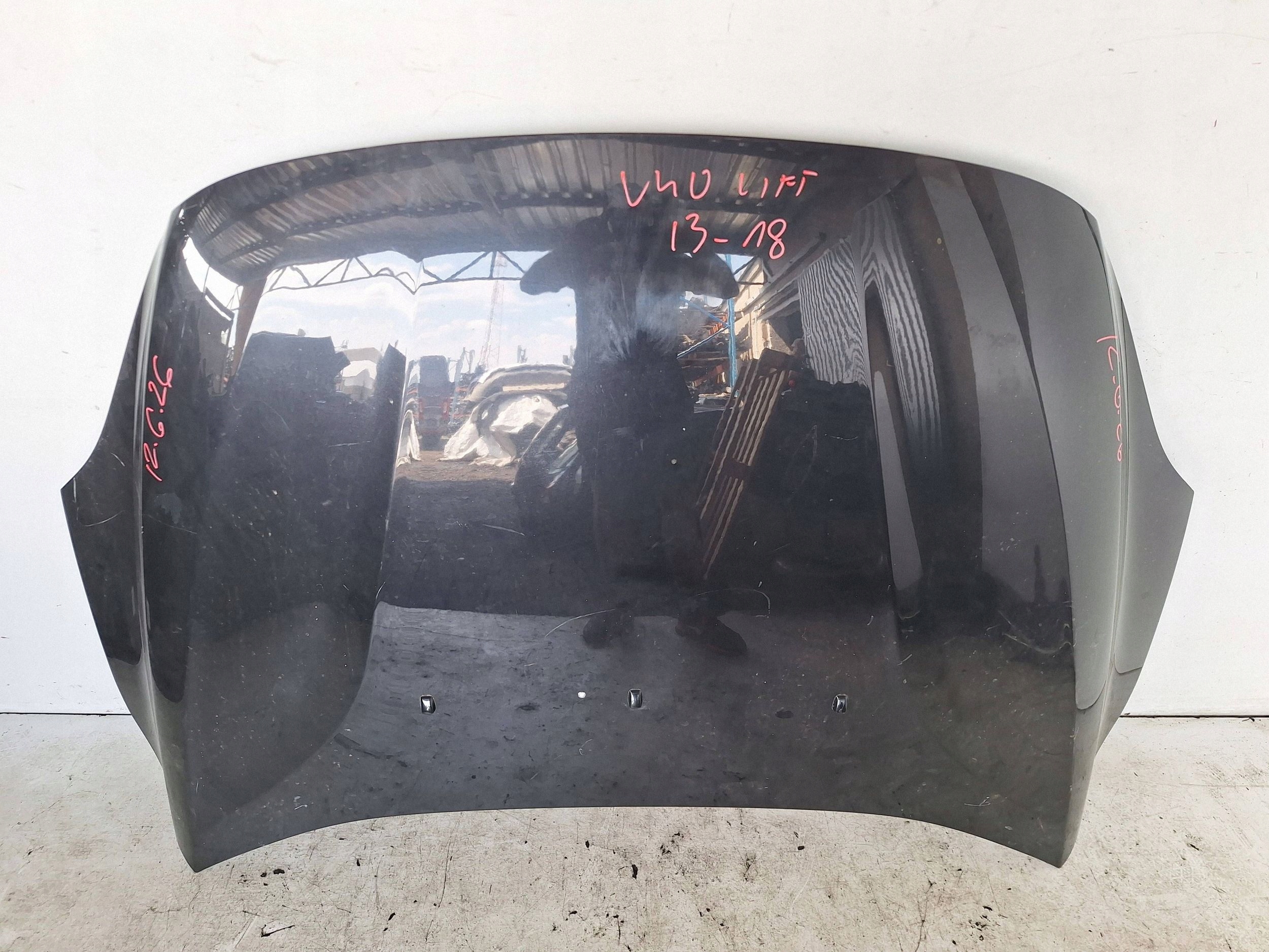 VOLVO V40 II 12-18 cofano