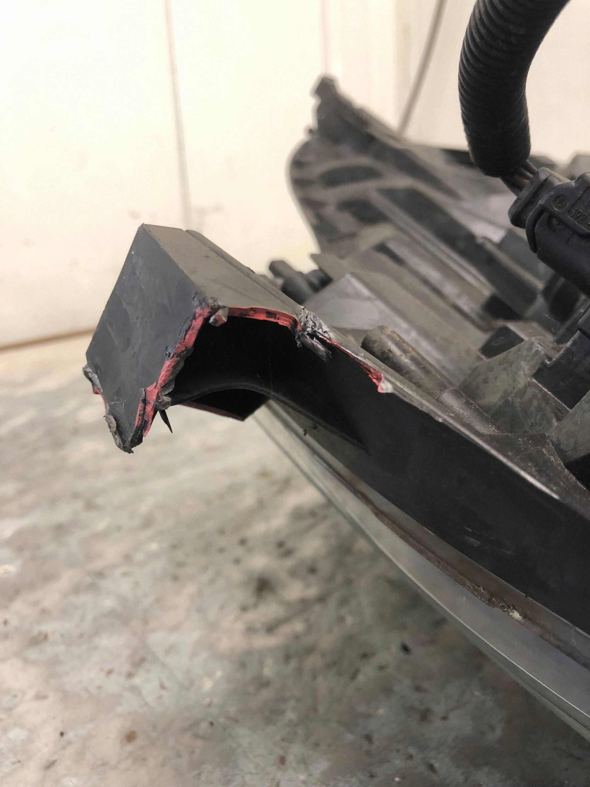 light left front RENAULT TRAFIC III 260607934R