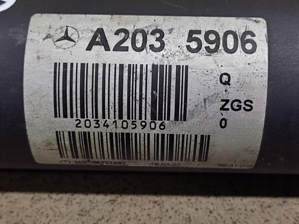 MERCEDES W203 2.2 CDI cardan A2035906