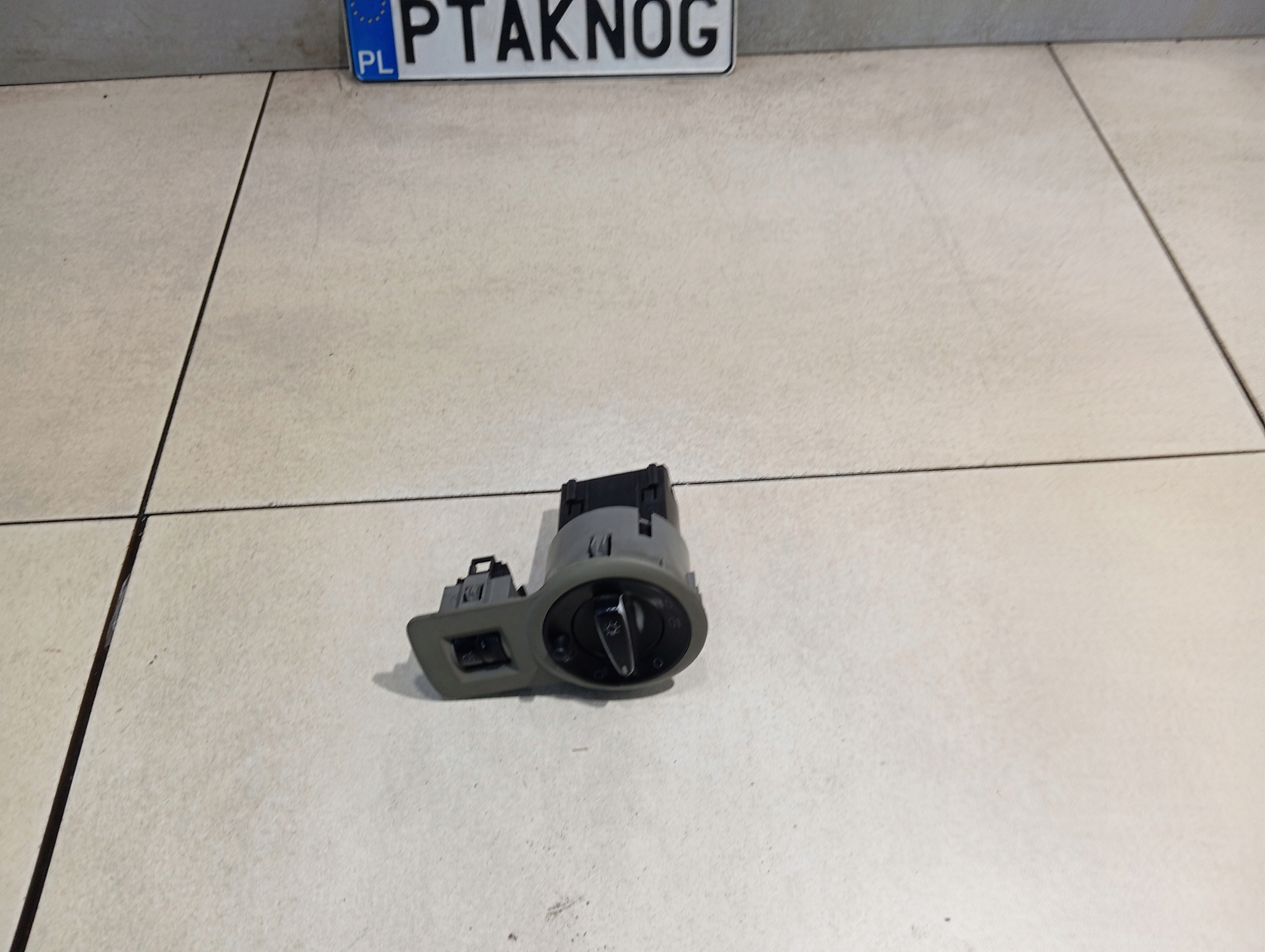 light switch SKODA OCTAVIA 1.9 TDI 1U1941565