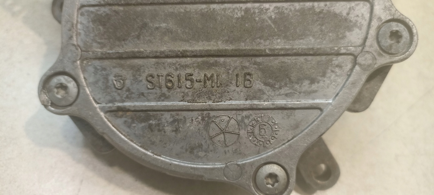 Pompa VACUM AUDI A6 C6 2.0 06D145100E
