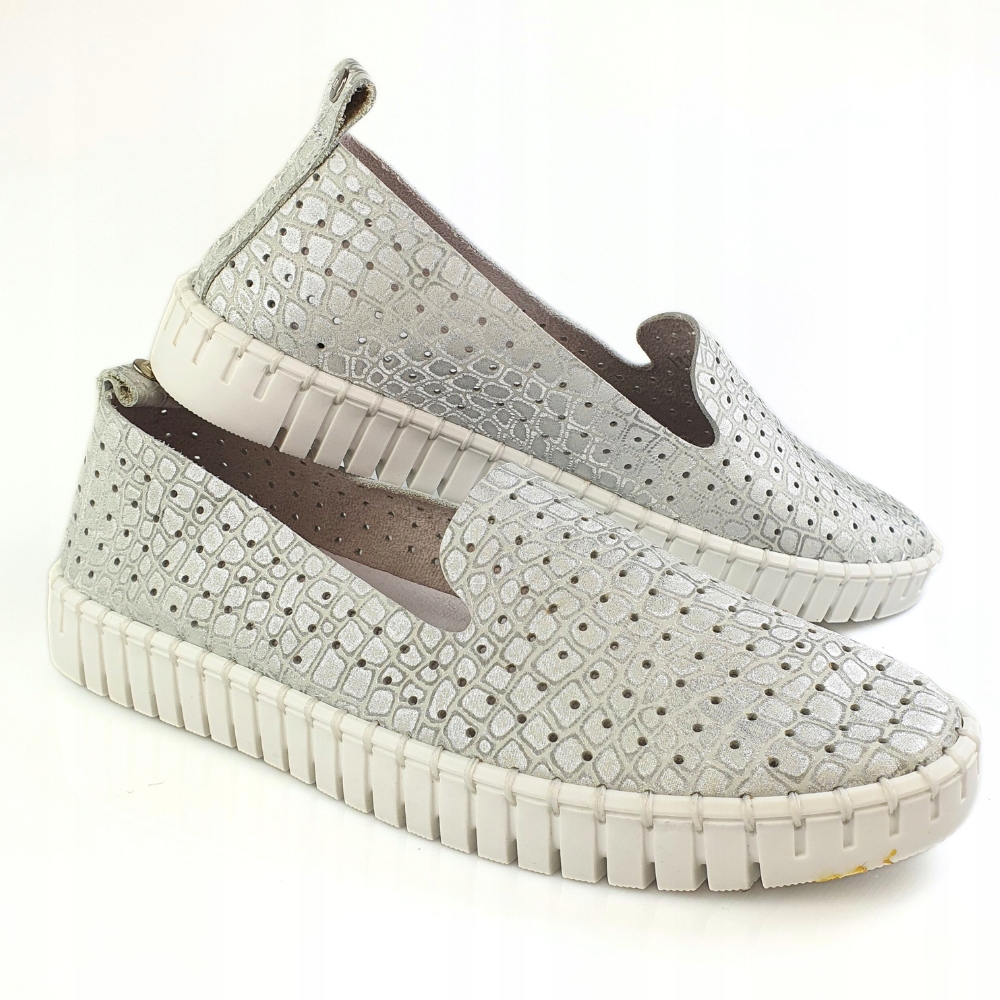 NESSI 18390 miękkie mokasyny slip on srebrne ze wzorem skóra rozmiar 39 Kod producenta 18390 szary 400