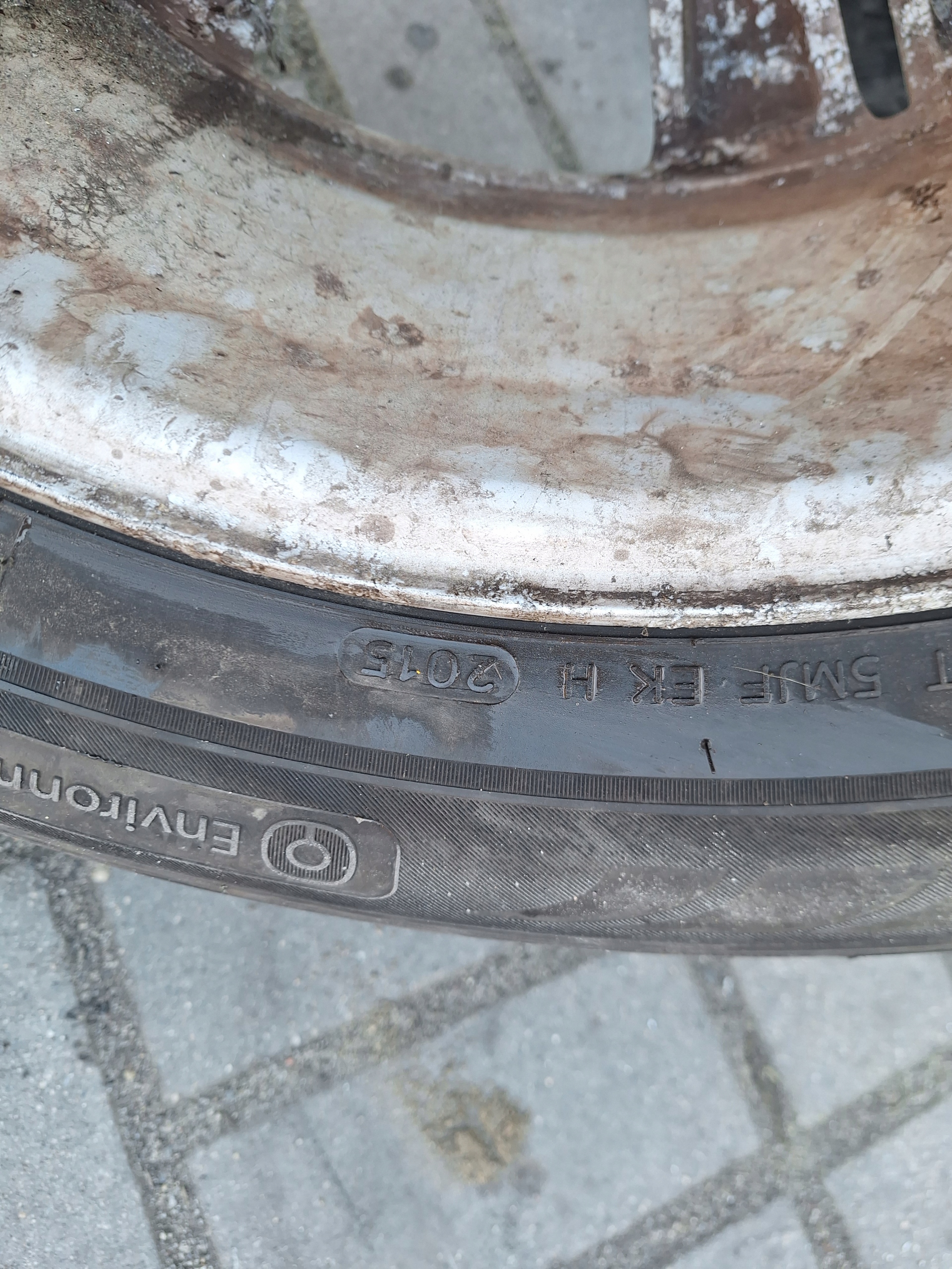 HYUNDAI IX35 09-15 discs + tyres 225/60 R17