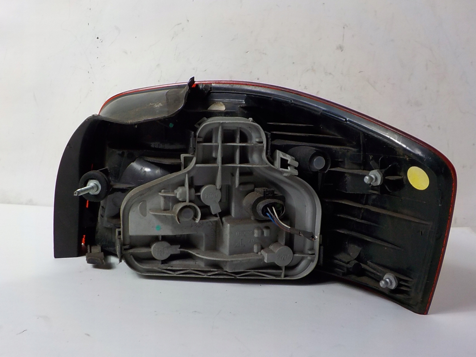 AUDI A3 II 8P LIFT 3D light left rear left rear part CIEMNA UK