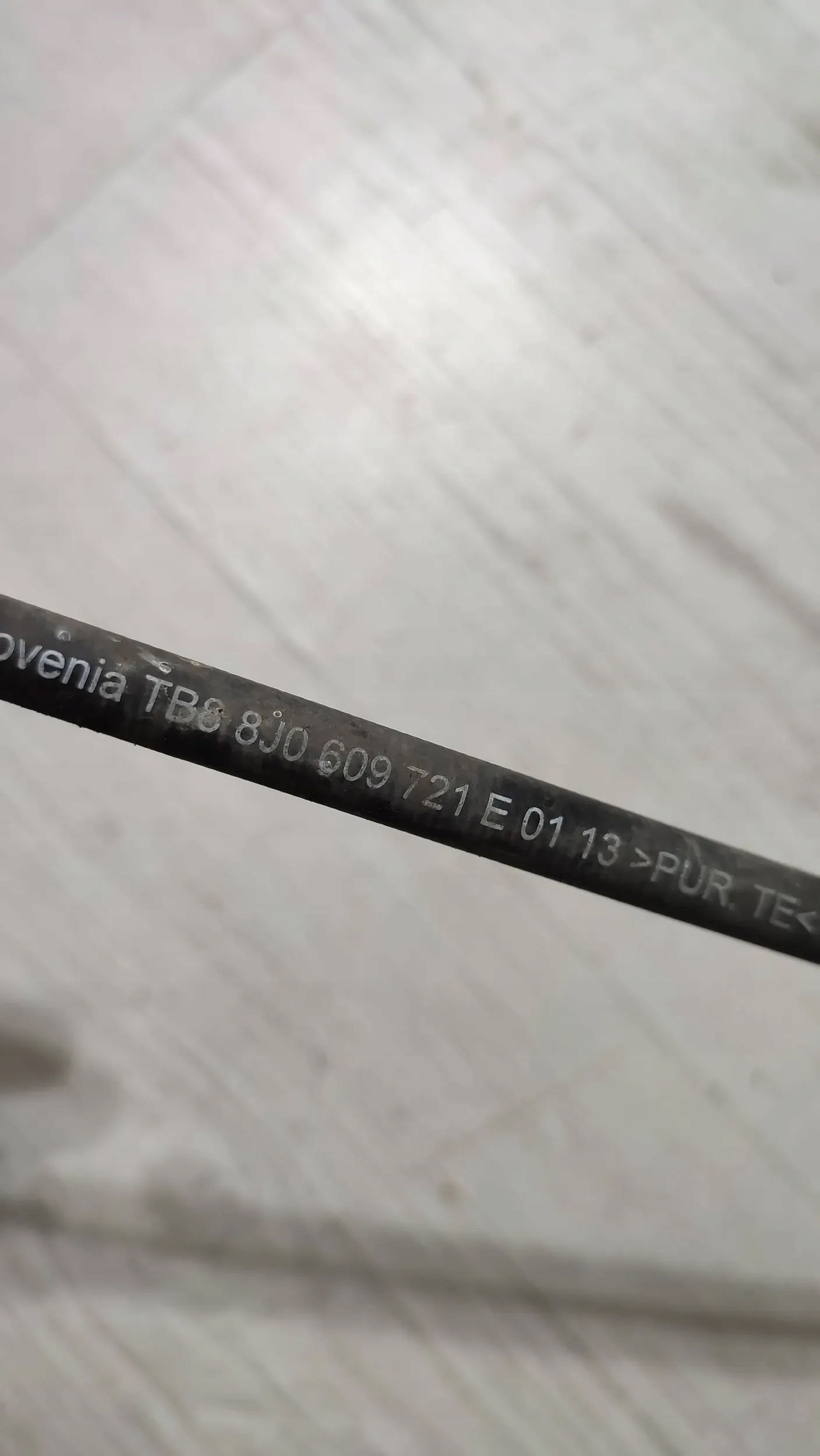 Audi TT 8J 13r 2.0tdi left side rope electric brake