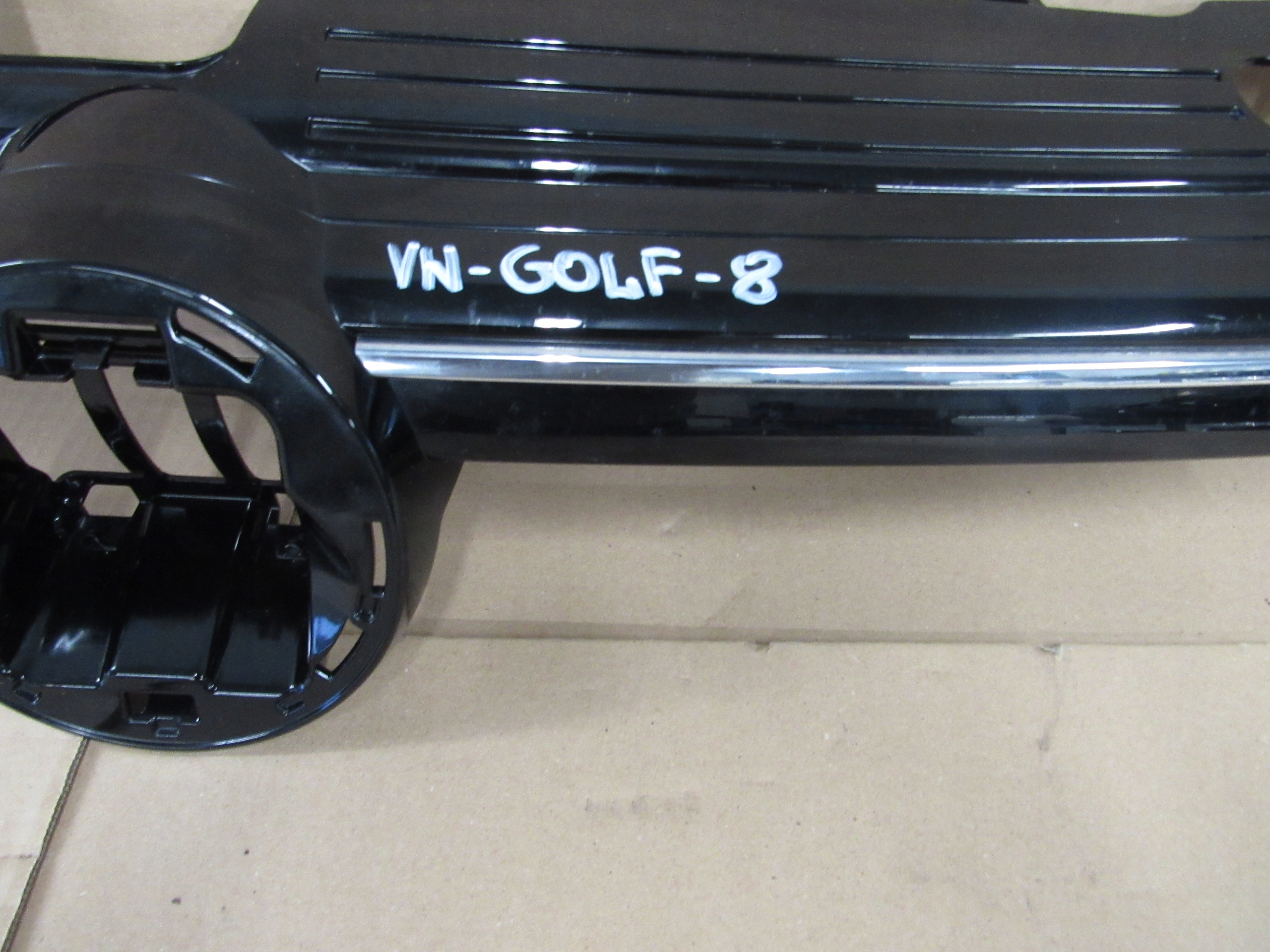 VW Golf VIII Kühlergrill FRONTGRILL Kühlergitter - Thumbnail 4