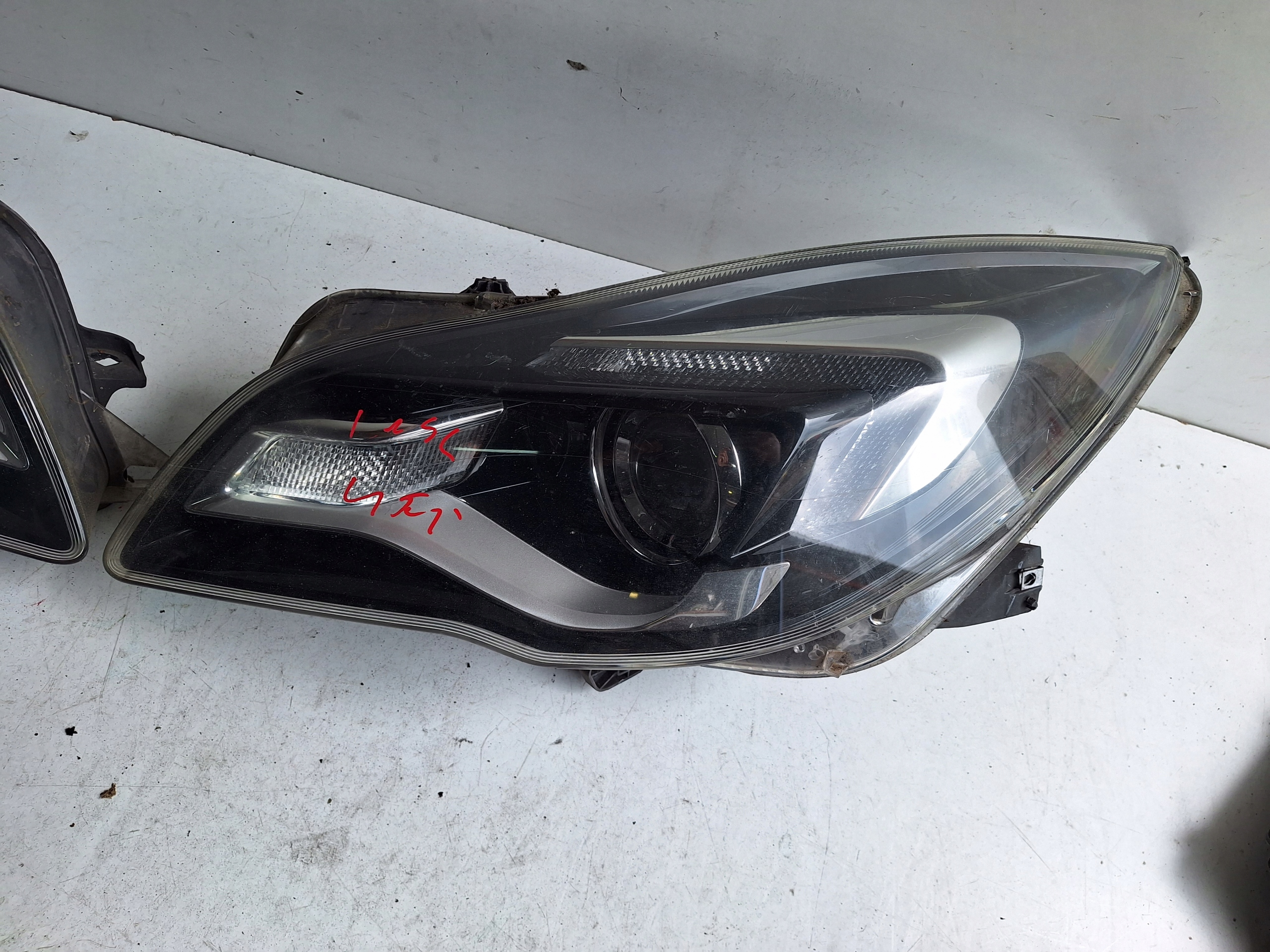 OPEL INSIGNIA A LIFT 13-17 light left + LED UK