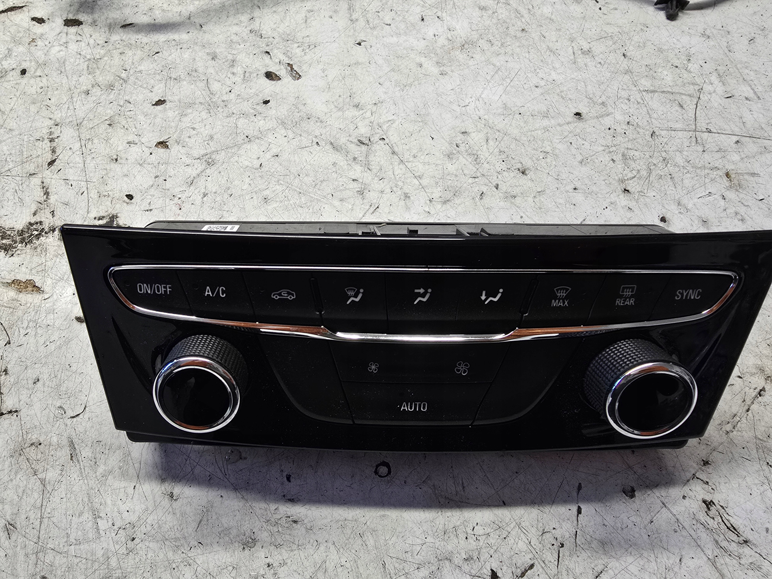 OPEL ASTRA K LIFT Unite commande clima Bouches buses 39158162