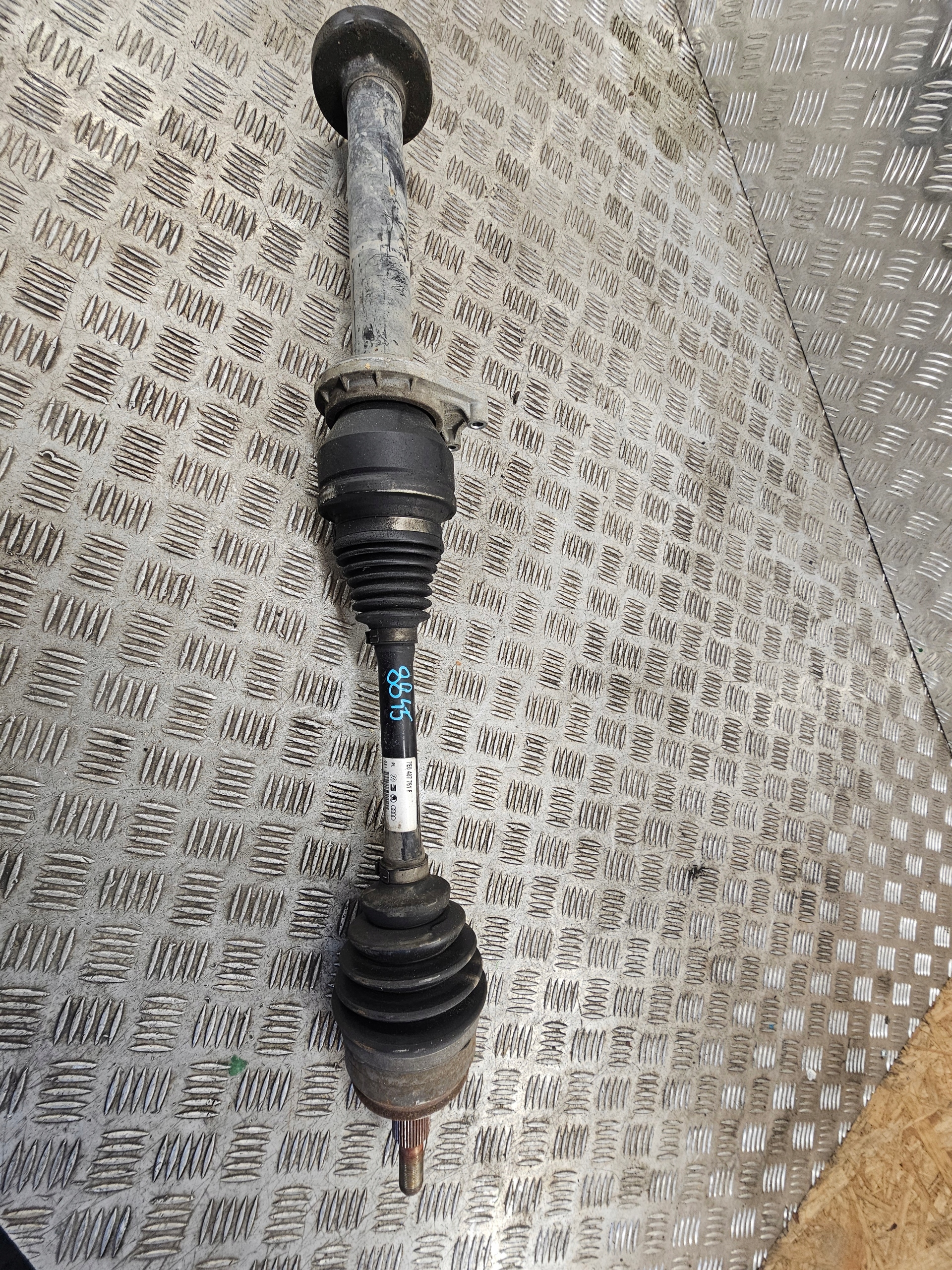 VW TRANSPORTER T6 2.0 TDI 2018 semi-axis right 7E0407761F