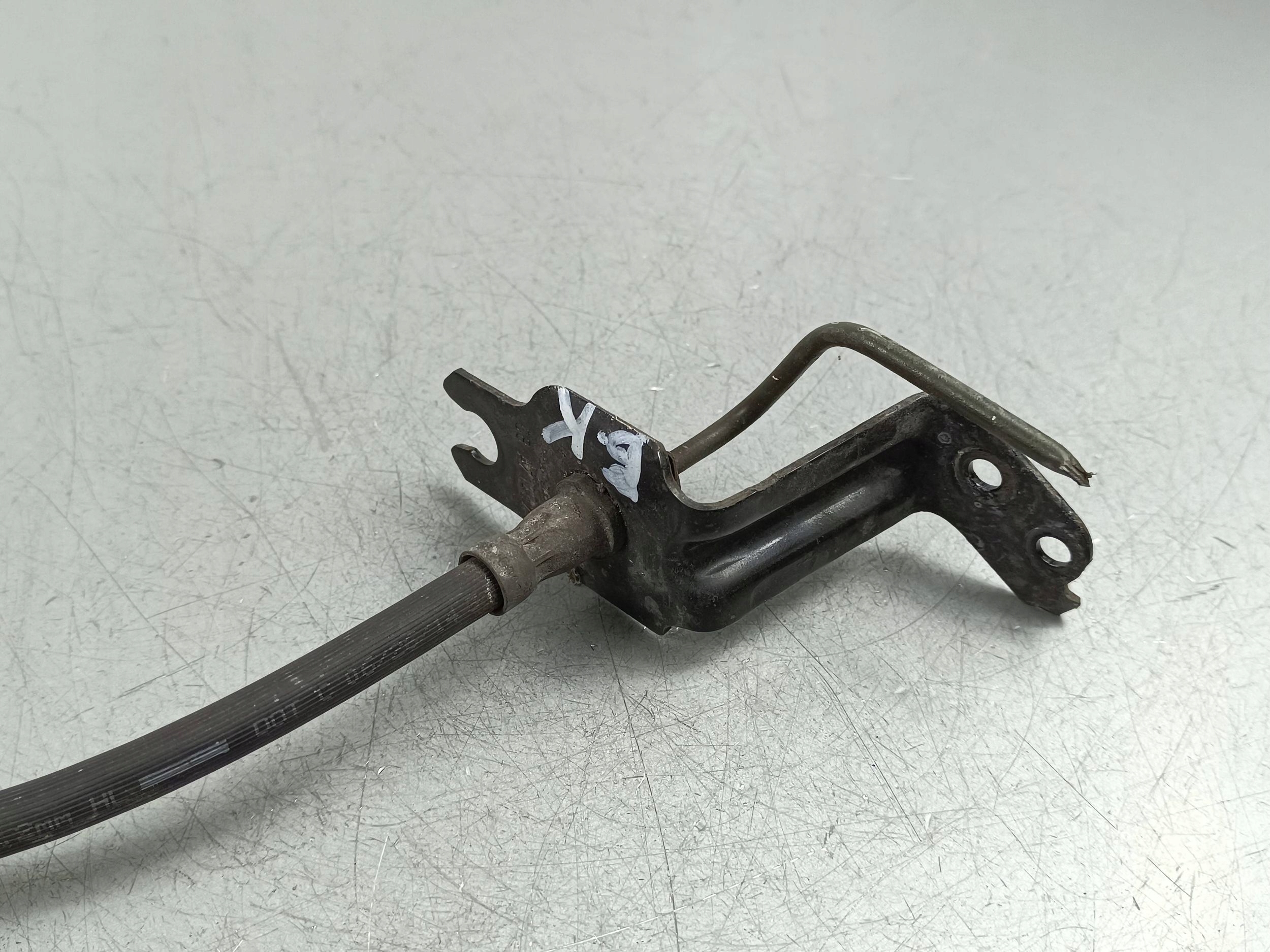 2015 mercedes-benz SL R231 тормозной шланг