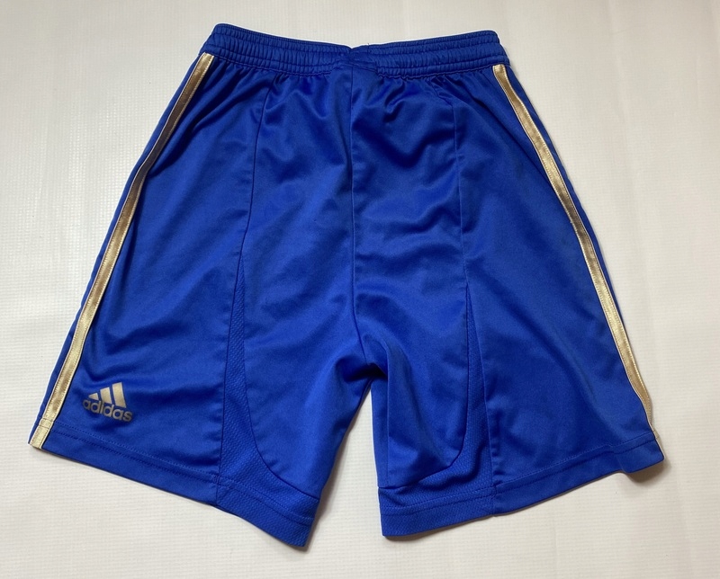 Chelsea Londyn ADIDAS 140cm 9-10 lat SPODENKI Rodzaj spodenki