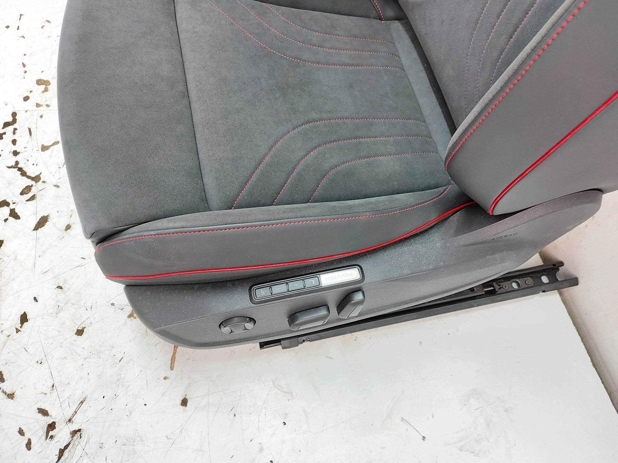 VW ID5 GTX 11E Siège KOMPLET PODLOKIETNIKI