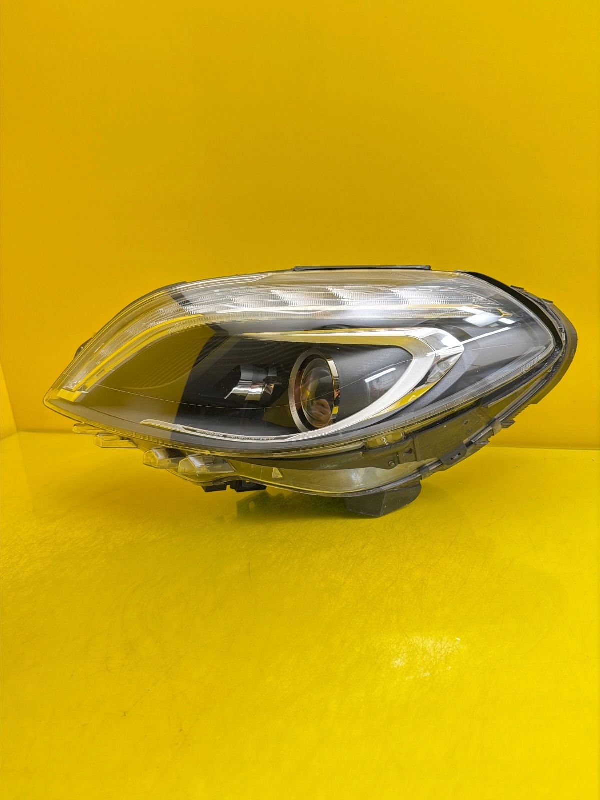 light left Mercedes B-class W246 Bi-Xenon 2011-2015 A2468207761