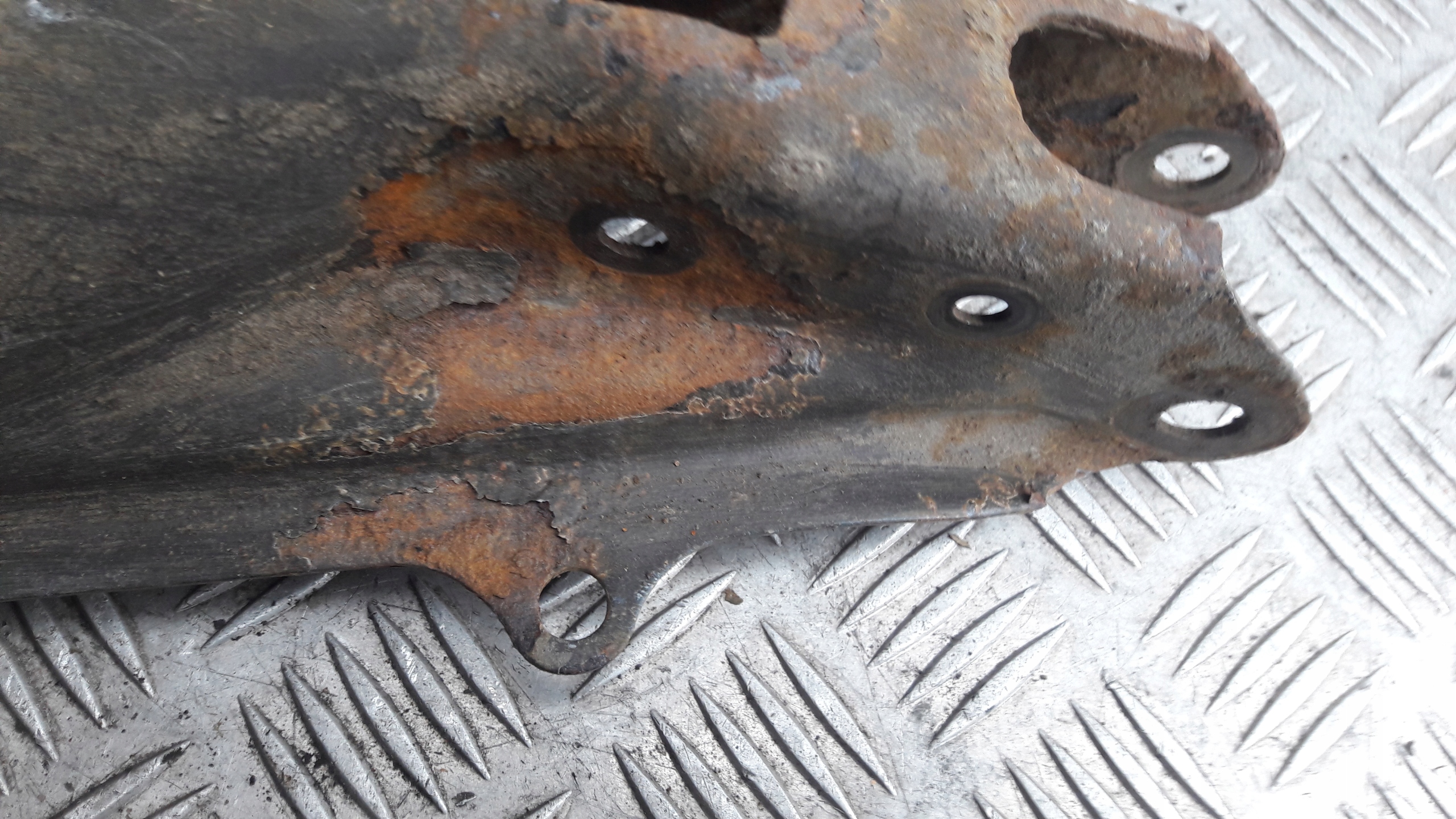 MERCEDES W204 Querlenker heck links rechts KOMBI
