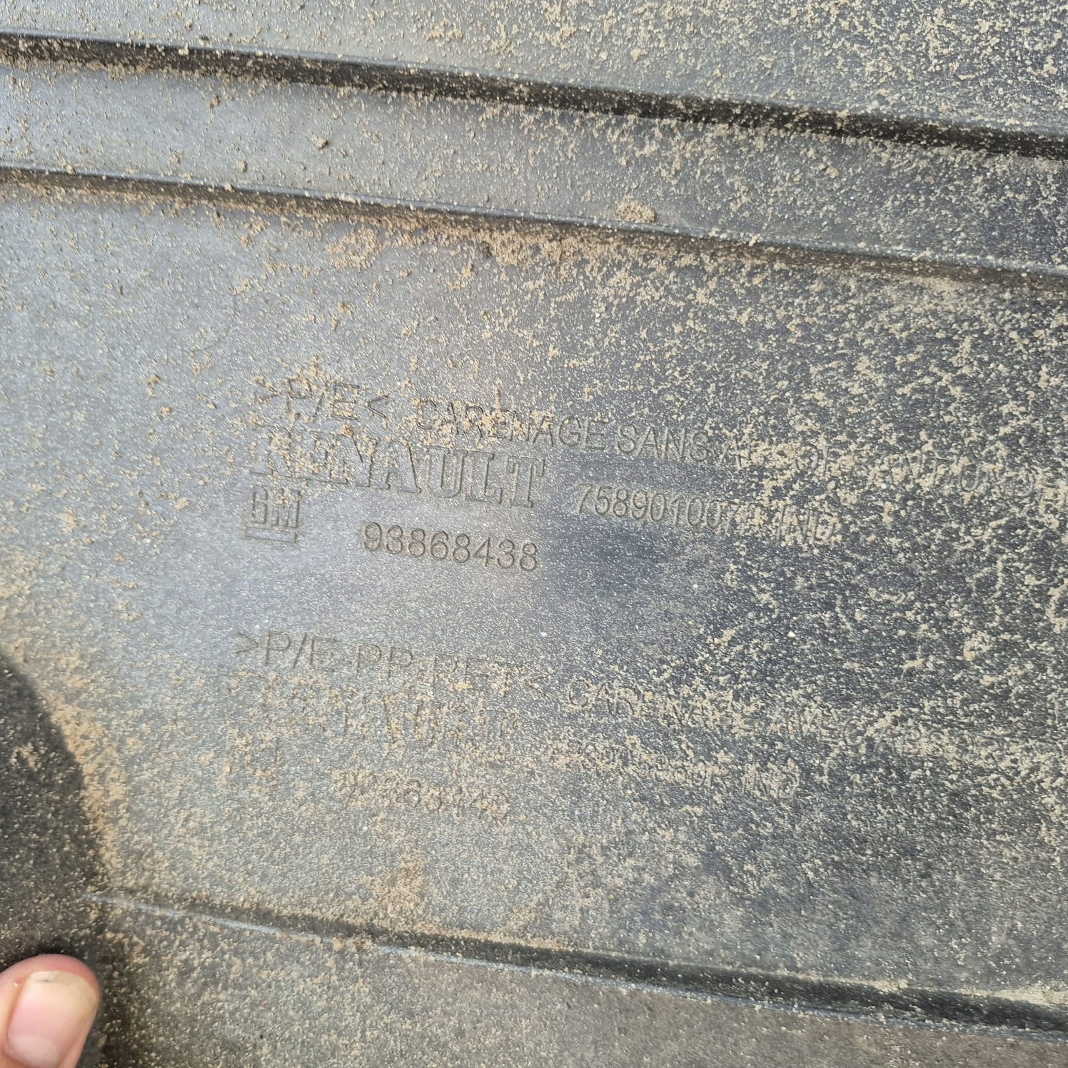 RENAULT TRAFIC III VIVARO B cover cover below engine 758901007R