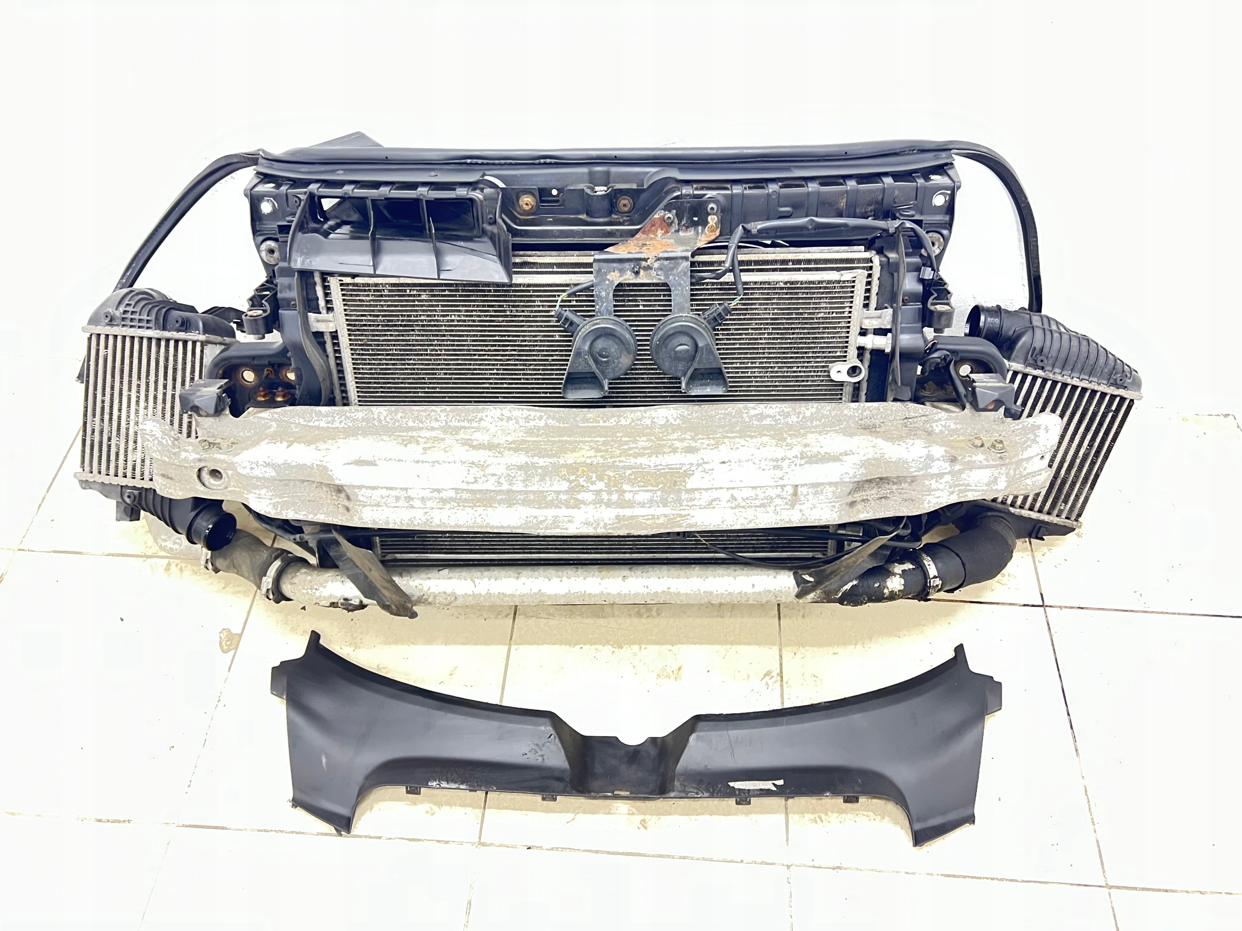 support panel for radiators radiator fan AUDI A6 C6 LIFT 2.0 TDI AUTOMAT