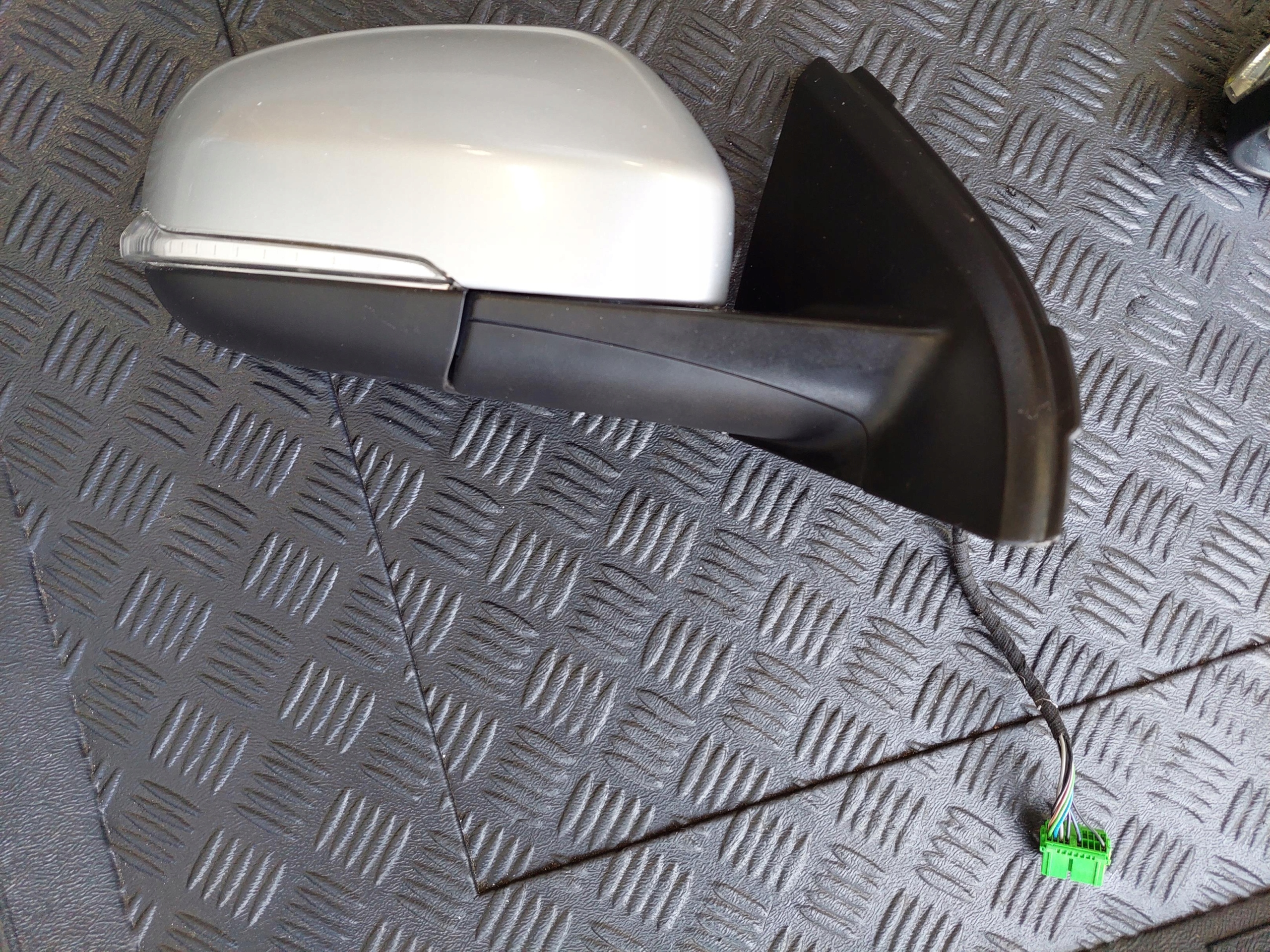 mirror right 8 PIN VOLVO S60 II V60 426 -26