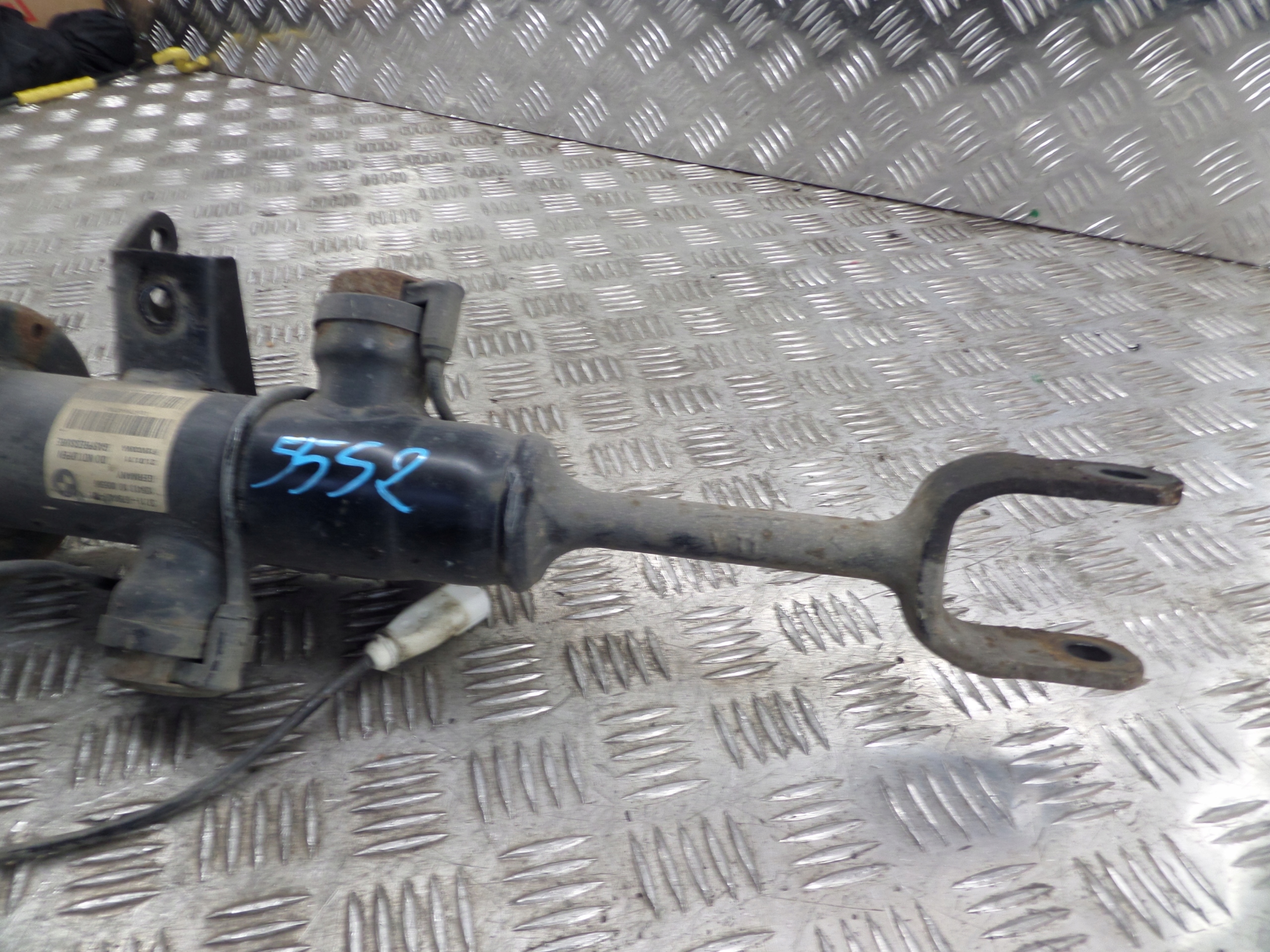BMW OE 6798405 shock absorber left front EDC BMW F13
