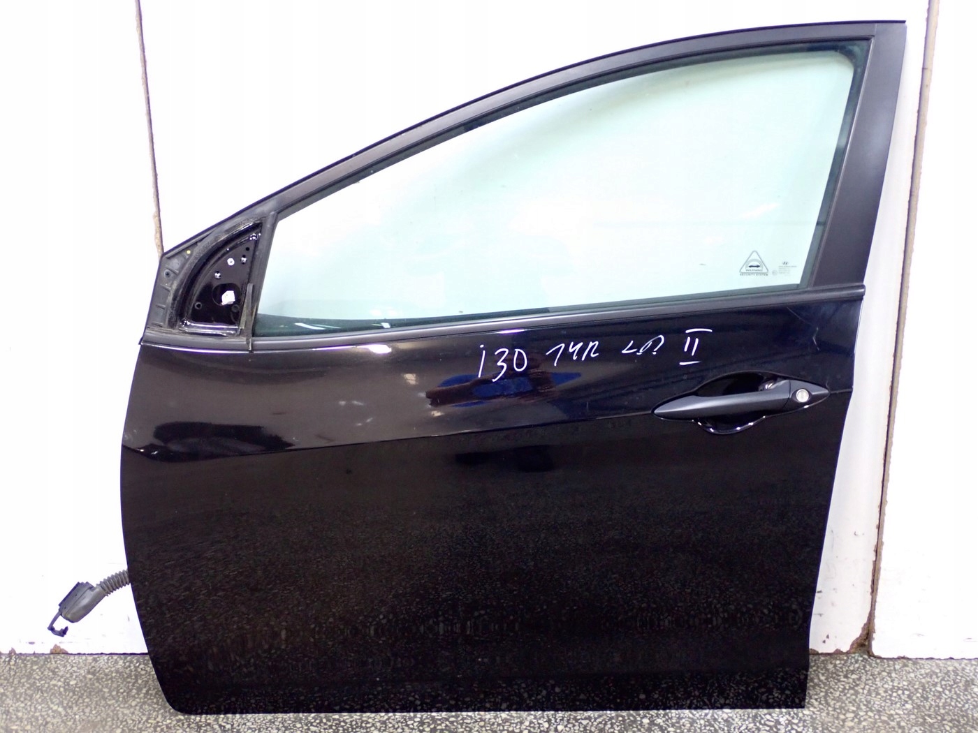 DRZWI LEWY PRZÓD KOMPLETNE EUROPA ORYGINAŁ HYUNDAI I30 II HTB 14R Numer katalogowy części DRZWI LEWY PRZÓD KOMPLETNE EUROPA ORYGINAŁ HYUNDAI I30 II HTB 14R