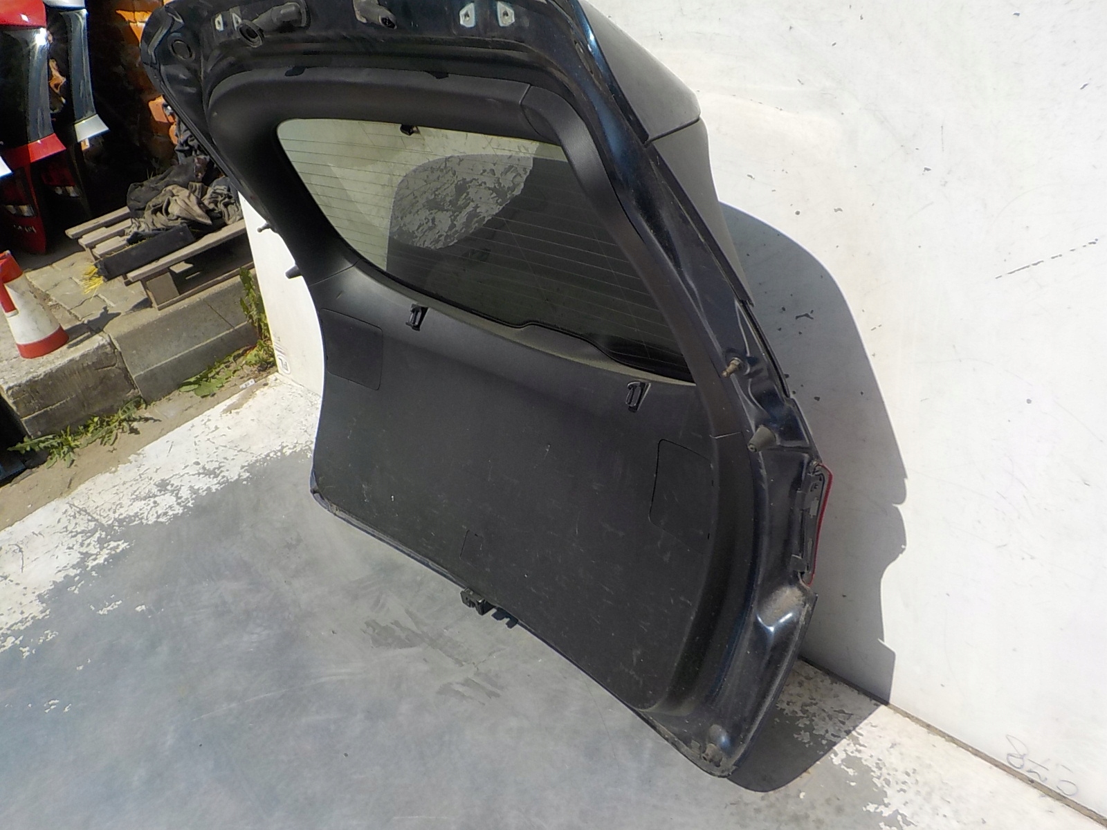 138 MAZDA CX-5 boot door rear