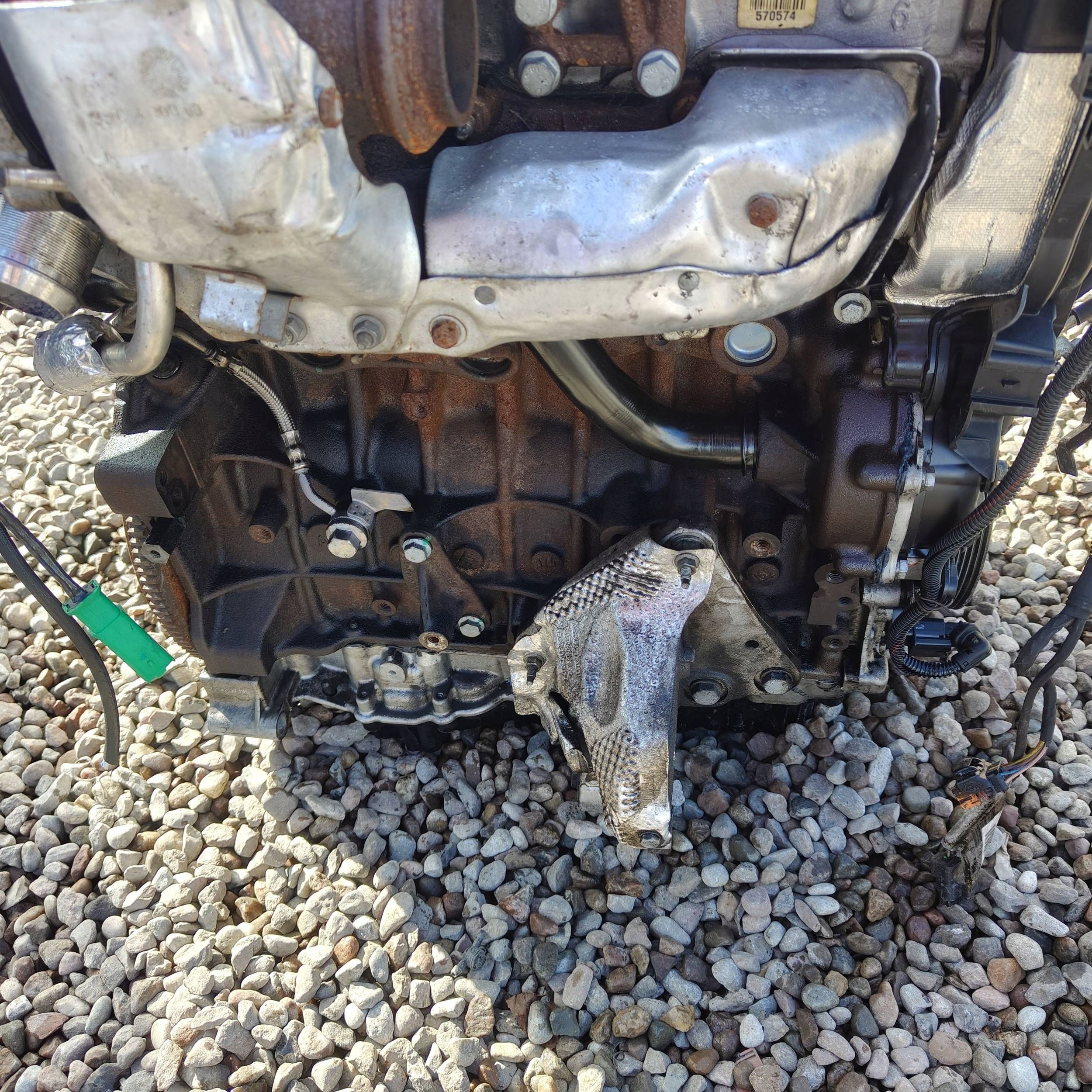 engine Peugeot 3008 II AH02