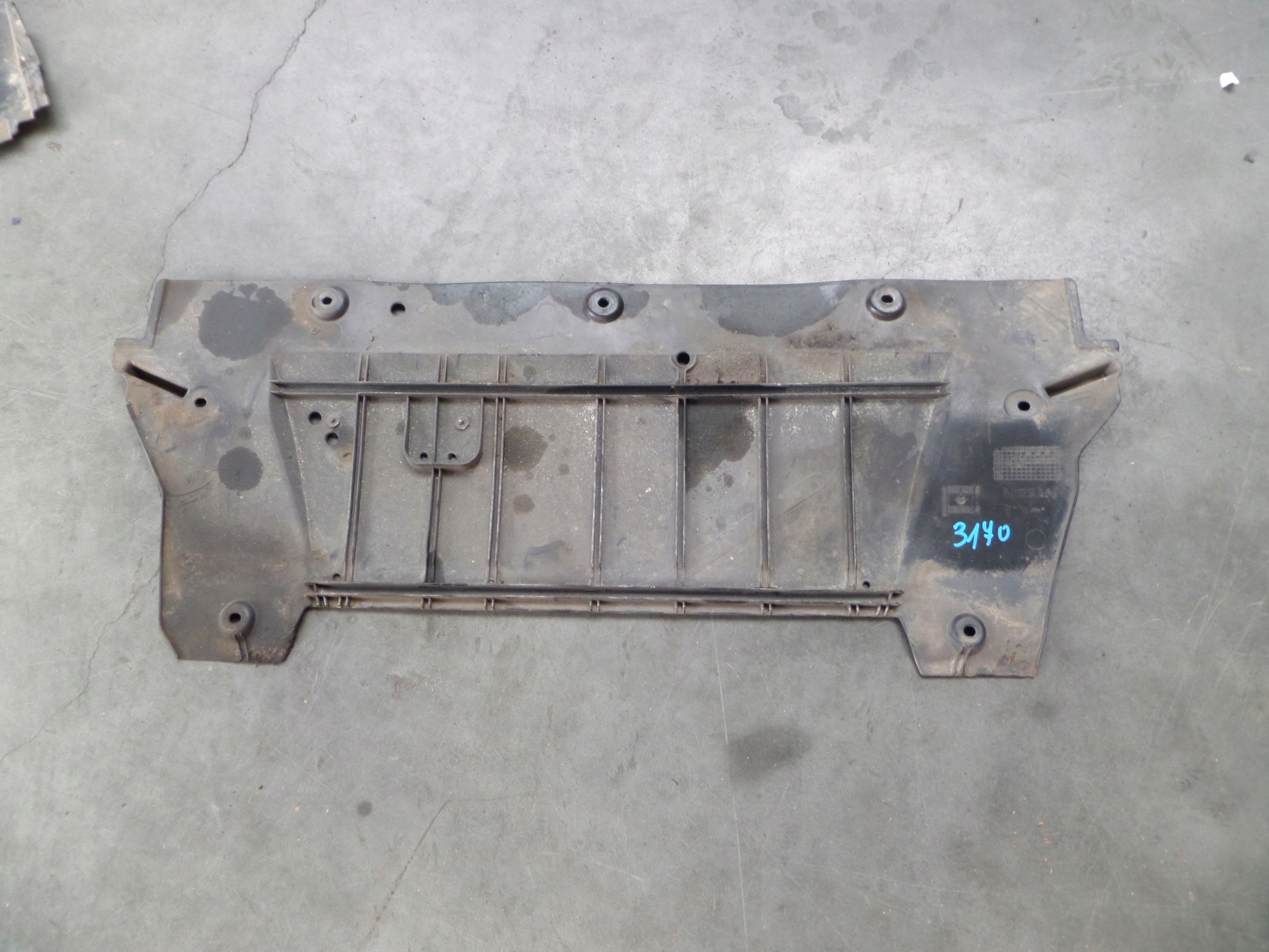 kryt MOTORU NISSAN QASHQAI 10- 75890BB00A