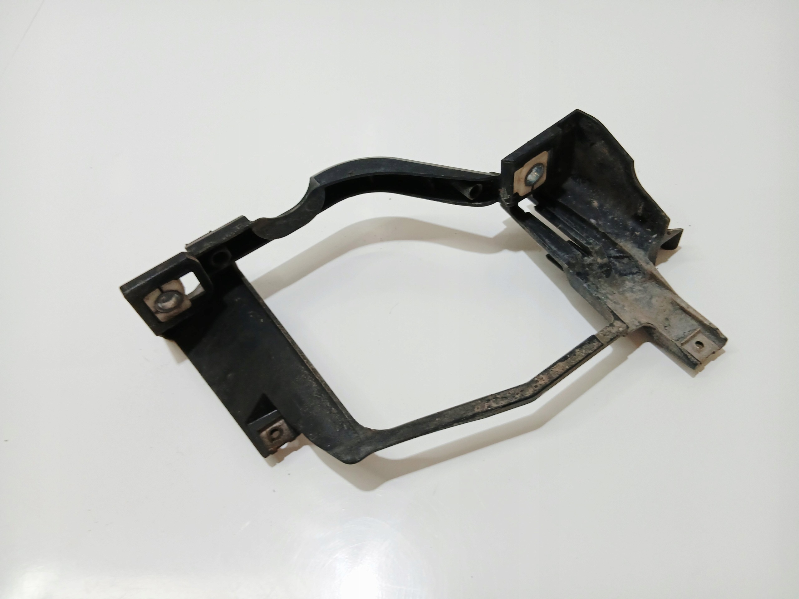 support holder lights left front BMW E60 E61 OE (0001040)