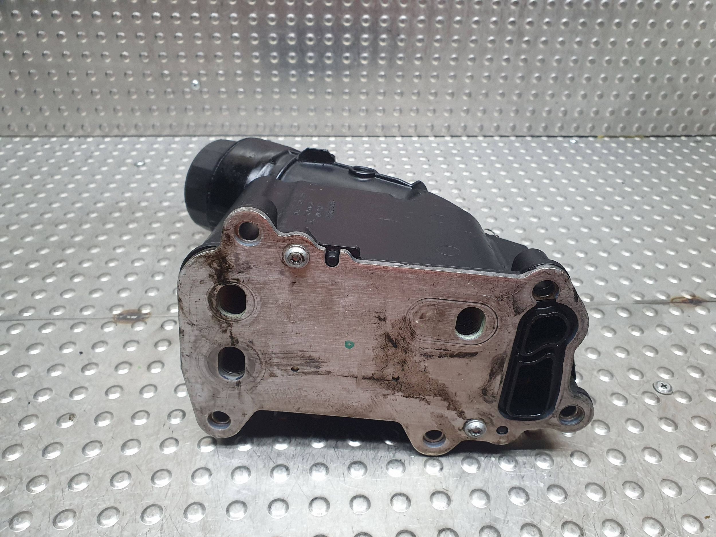 oil filter holder 7807799 BMW E90 E83 E87 E91 E60 E88 E92 E93 2.0D N47