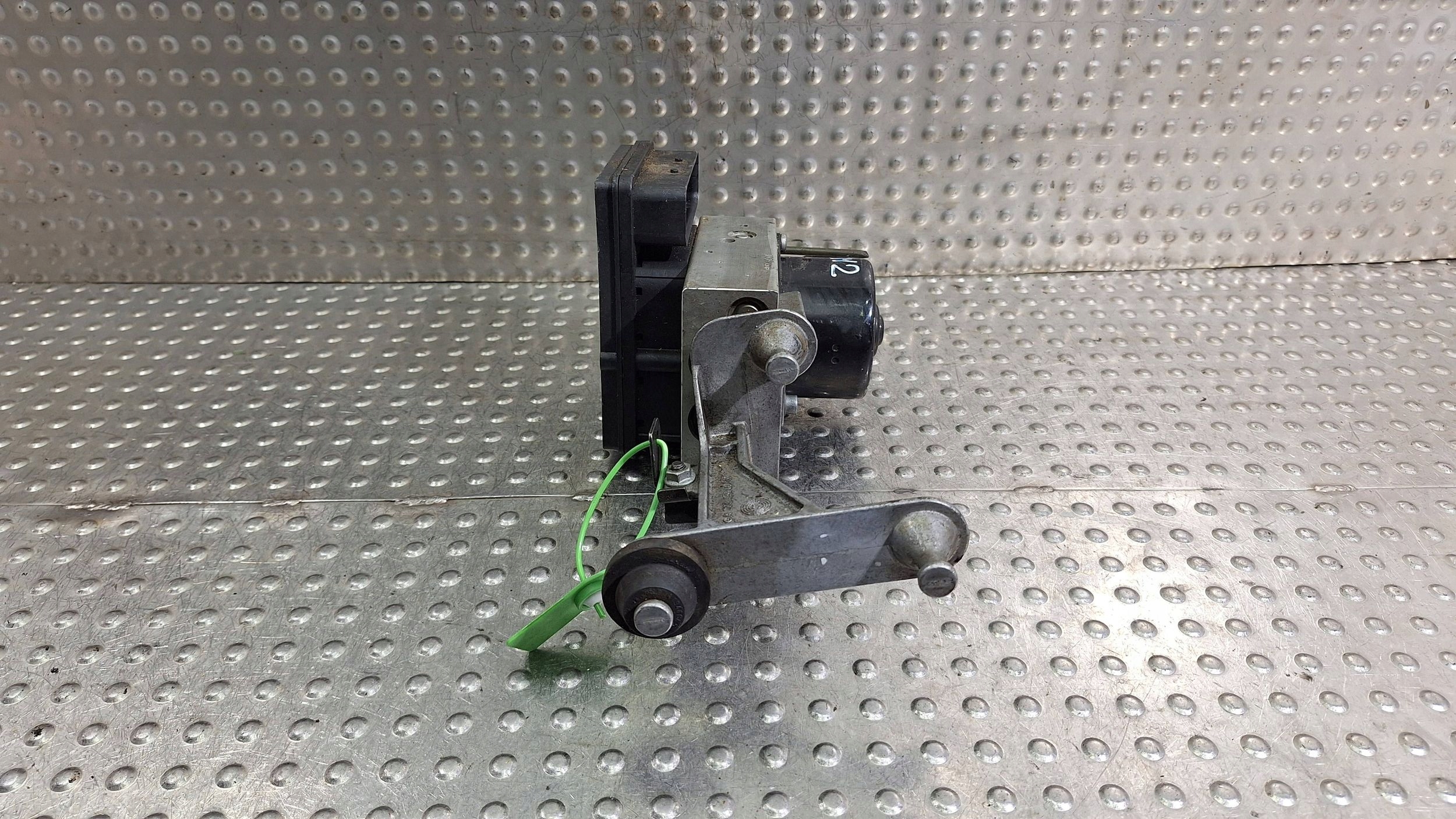 pump control unit ABS A0044315412 A2095451432 MERCEDES W203