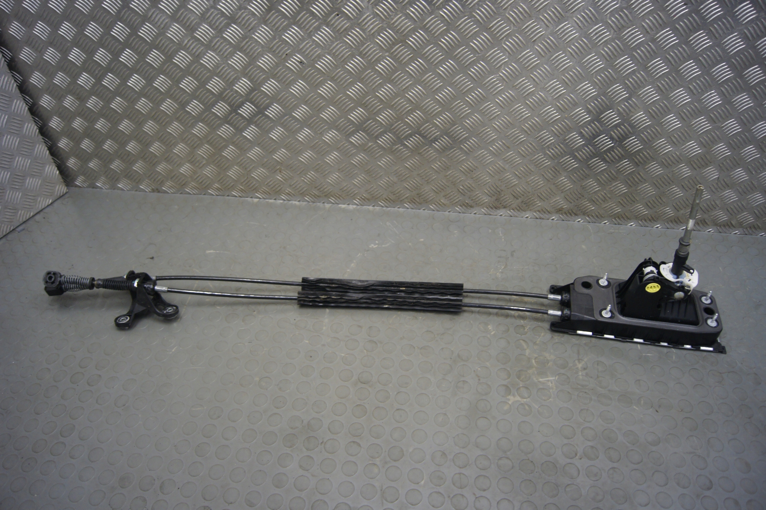 5Q0711049BJ 5Q0711266A - Леон III HB важіль перемикання передач посилання