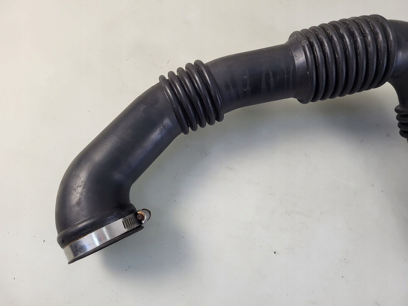 Schlauch luft rohr dolot 1.3 b MAZDA DEMIO B34P