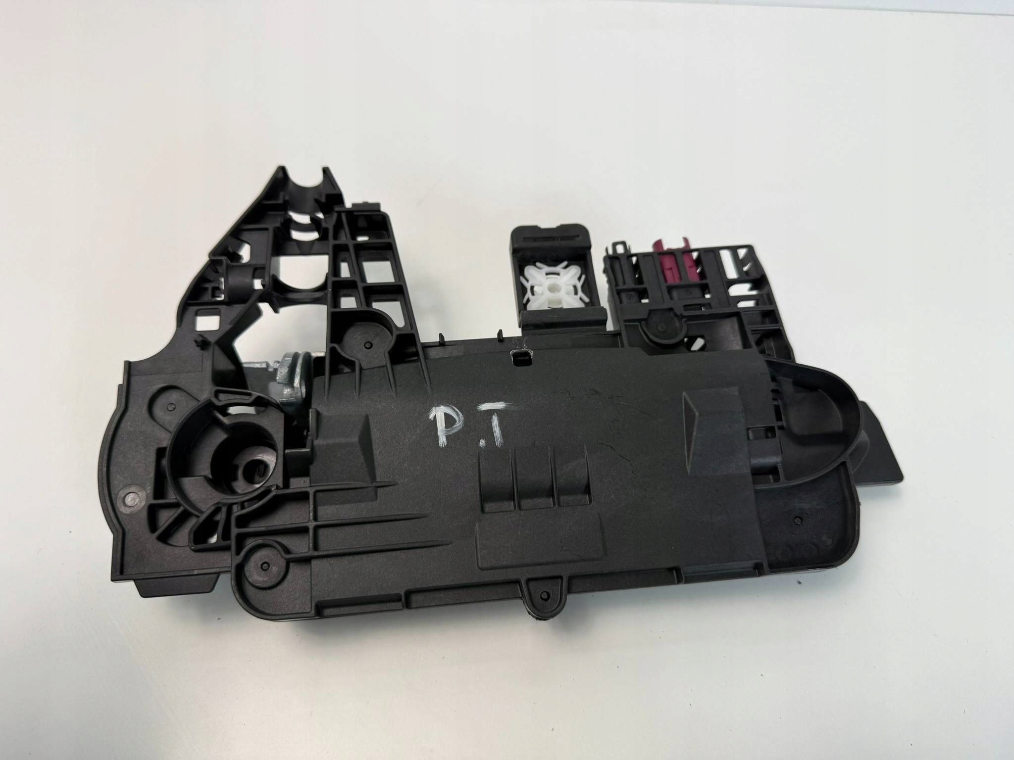 BMW i4 4 G26 5A68EF4 handle rear right KEYLESS PODSWIETLANIE