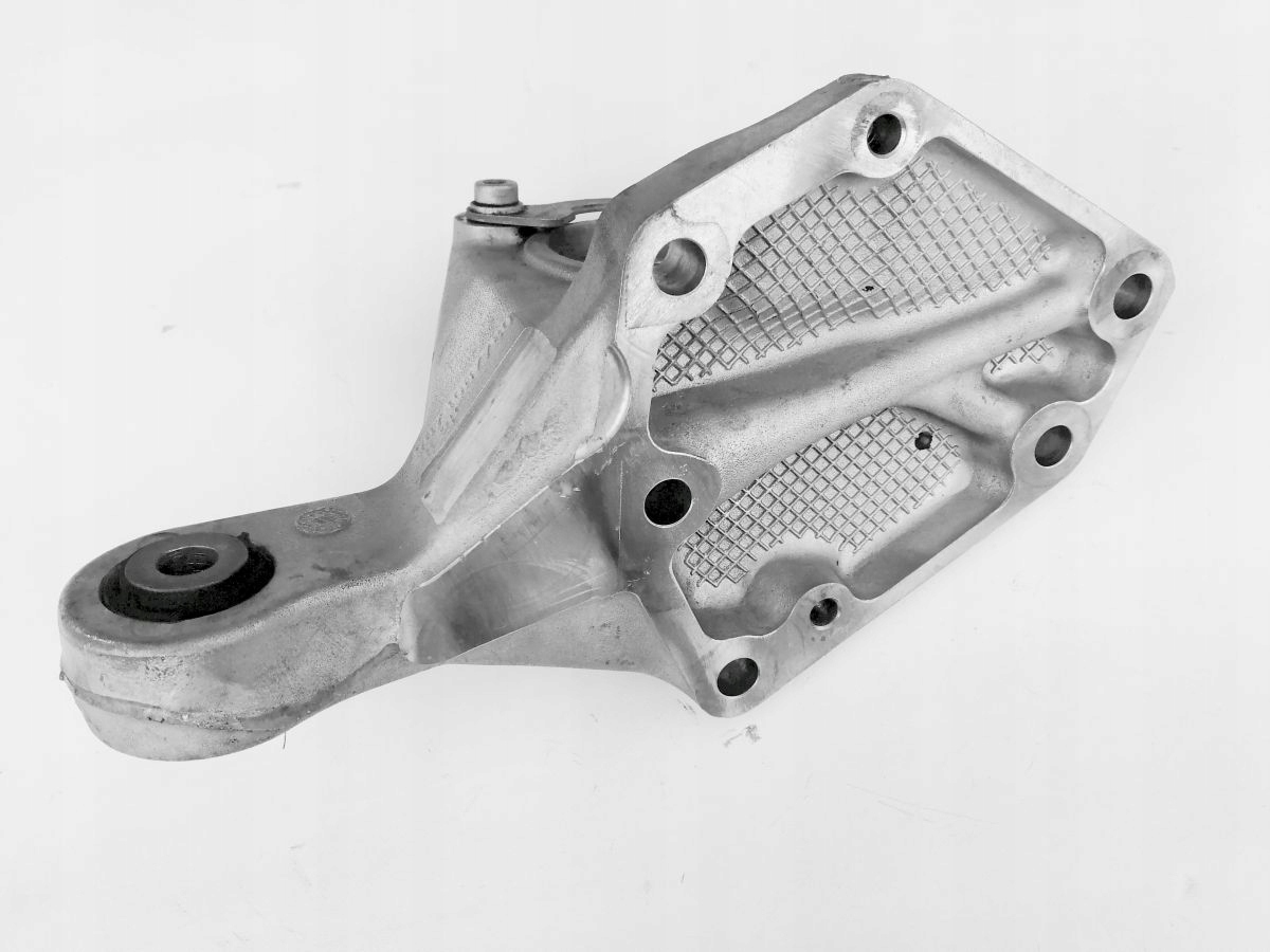 TPOYOTA PROACE 2 0D4d PODPORA POLOSI ORYGINAL Car type Passenger cars Cargo vans Undefined